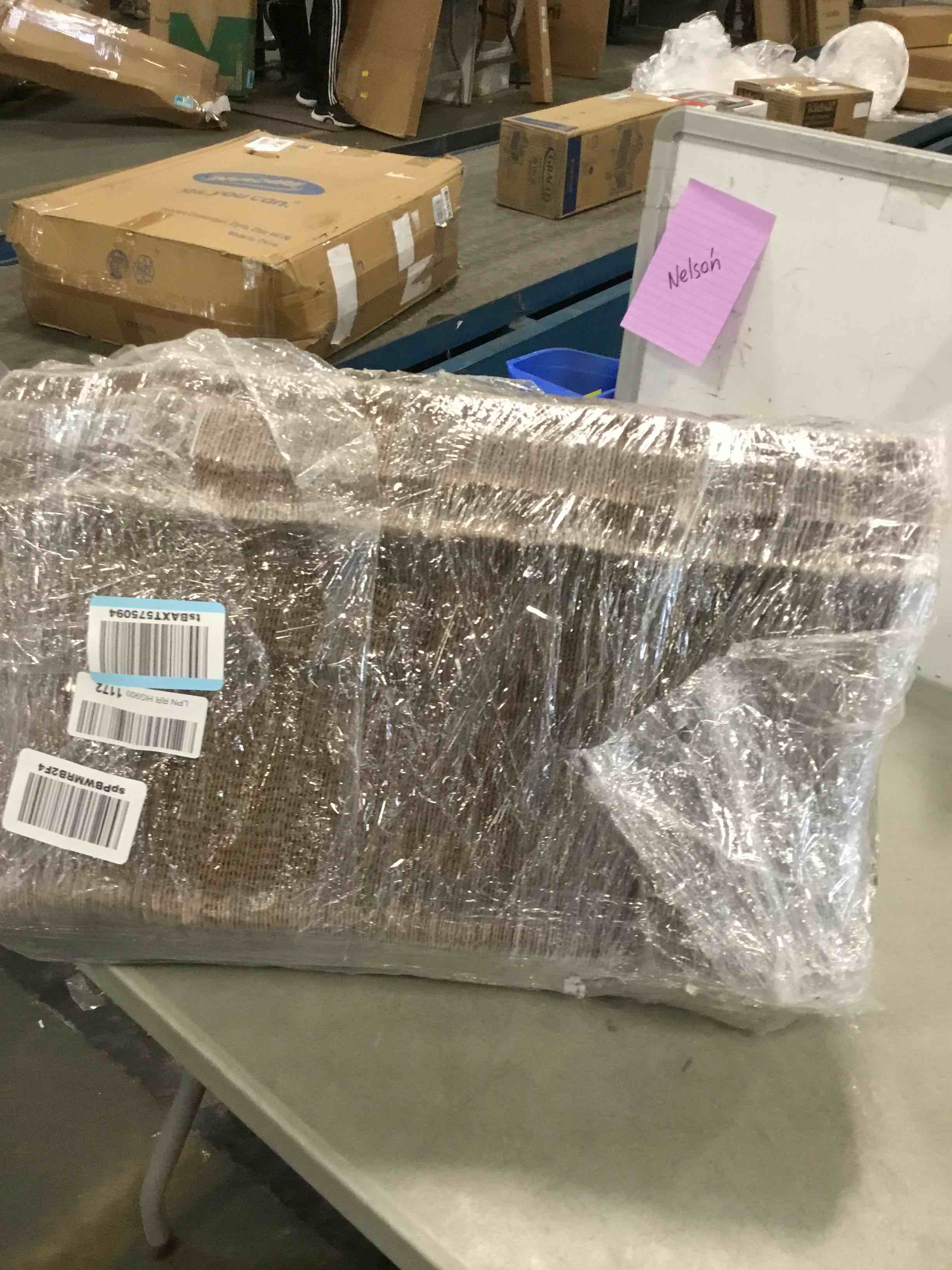 https://s3.amazonaws.com/lotting-images-prod/bidfta/GRN6086612_1708522353238.jpeg