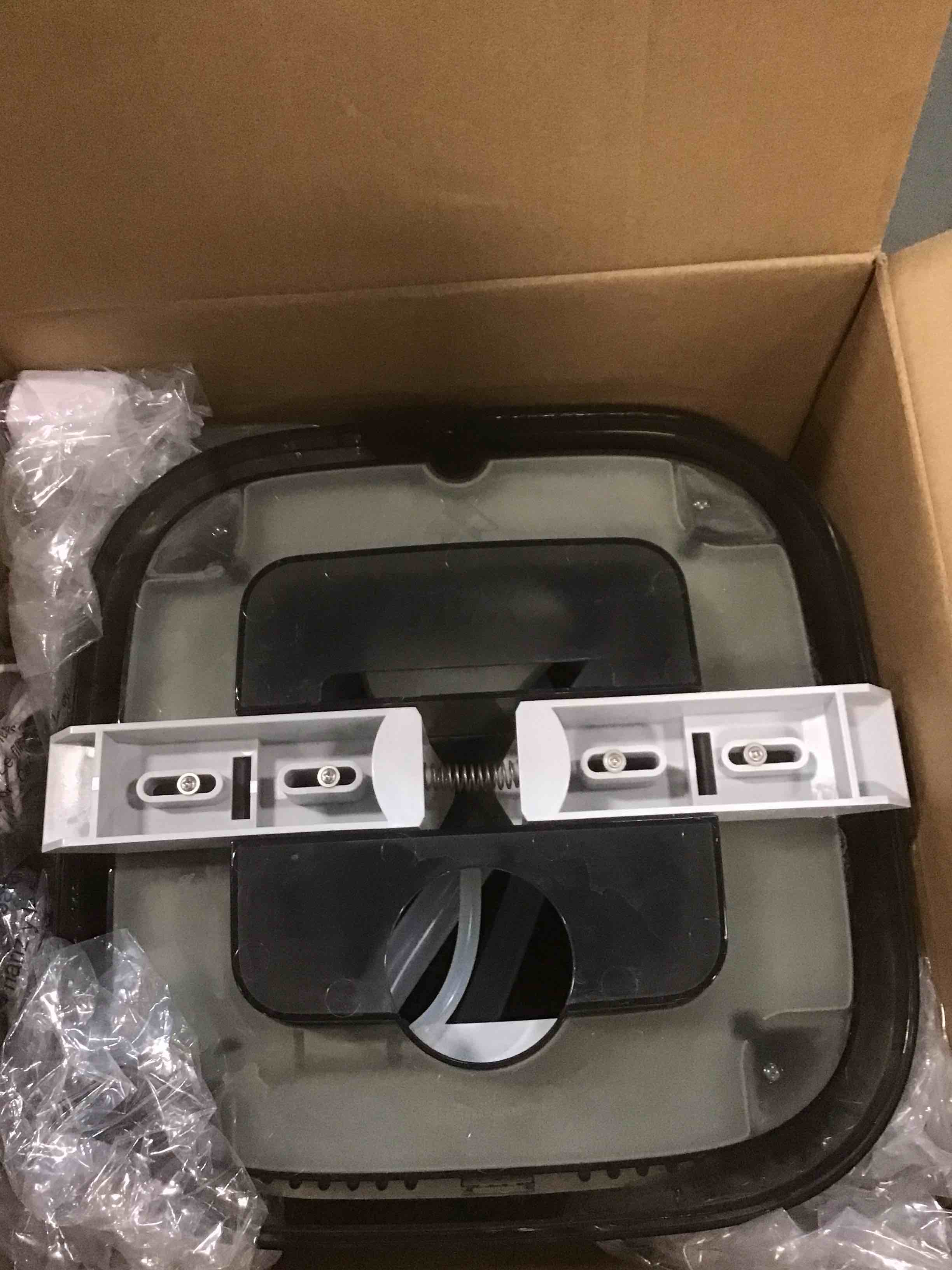 https://s3.amazonaws.com/lotting-images-prod/bidfta/GRN6086773_1708603501275.jpeg