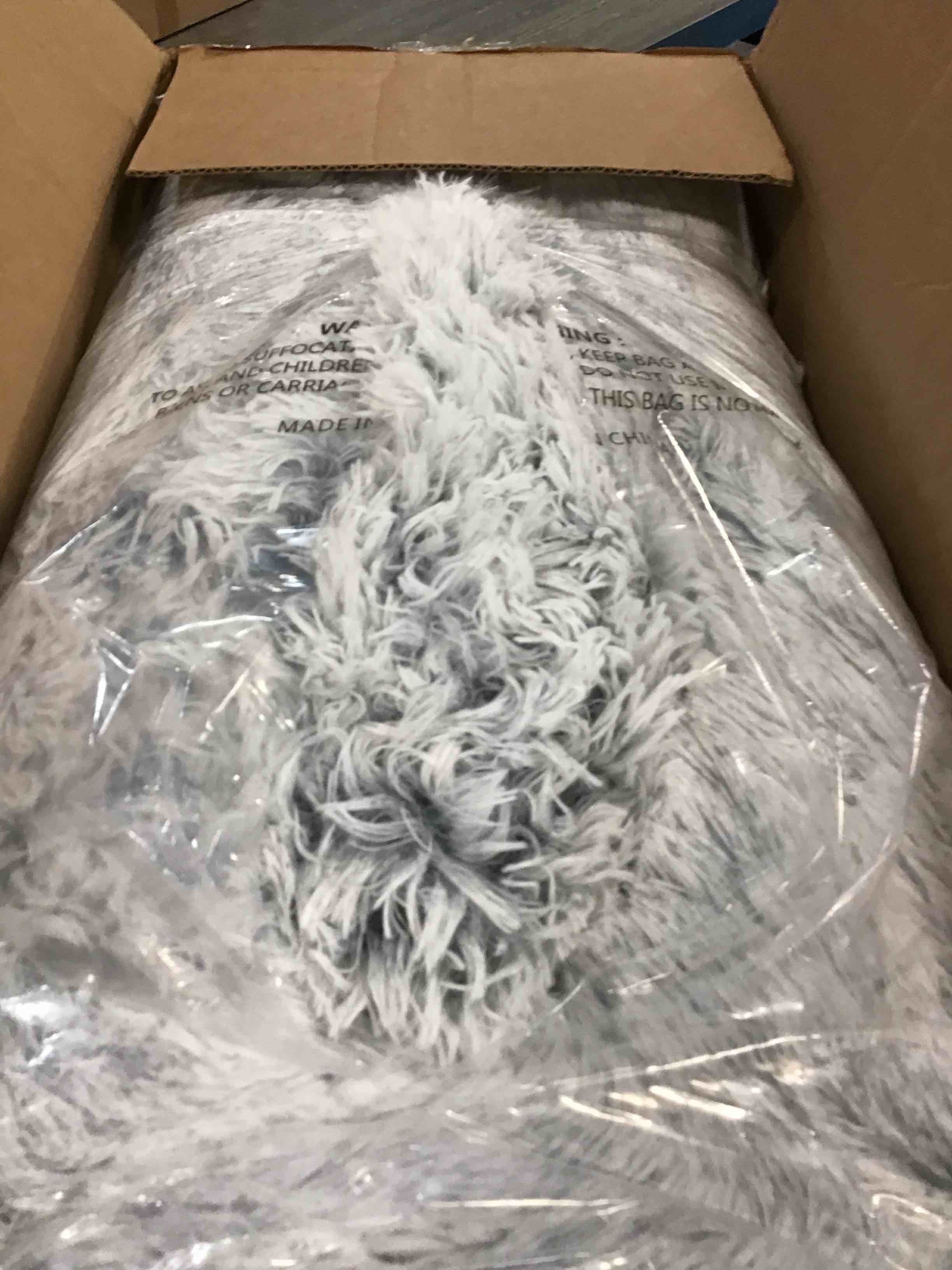 https://s3.amazonaws.com/lotting-images-prod/bidfta/GRN6087351_1708795676557.jpeg