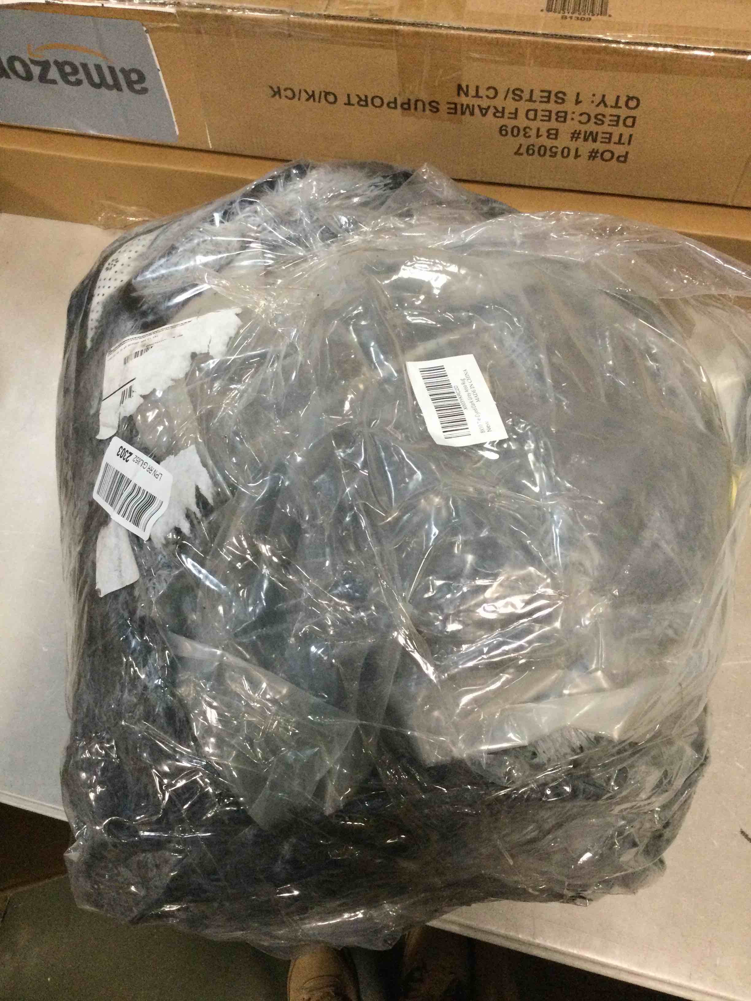 https://s3.amazonaws.com/lotting-images-prod/bidfta/GRN6087607_1708527410842.jpeg