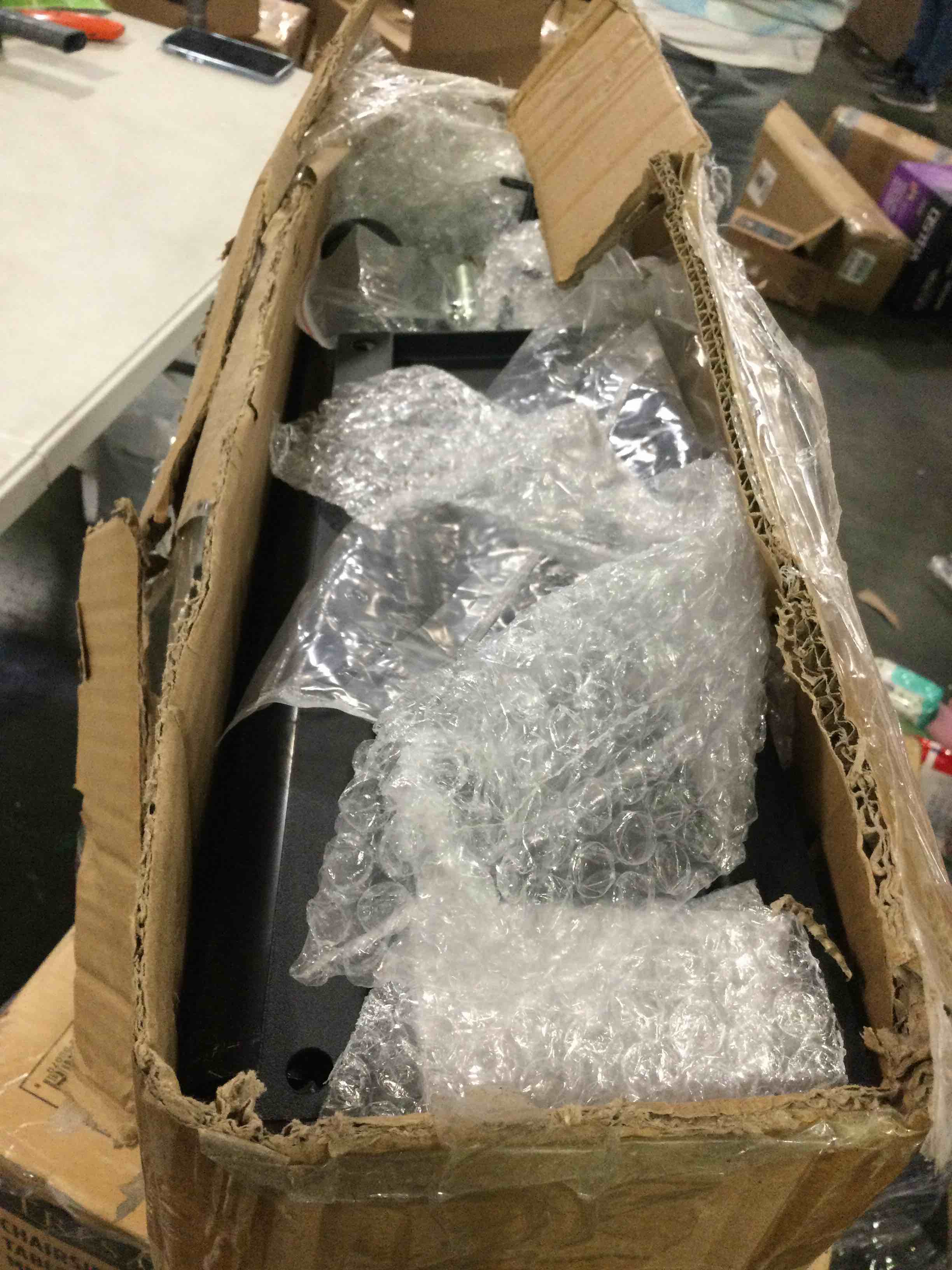 https://s3.amazonaws.com/lotting-images-prod/bidfta/GRN6087976_1708694571658.jpeg