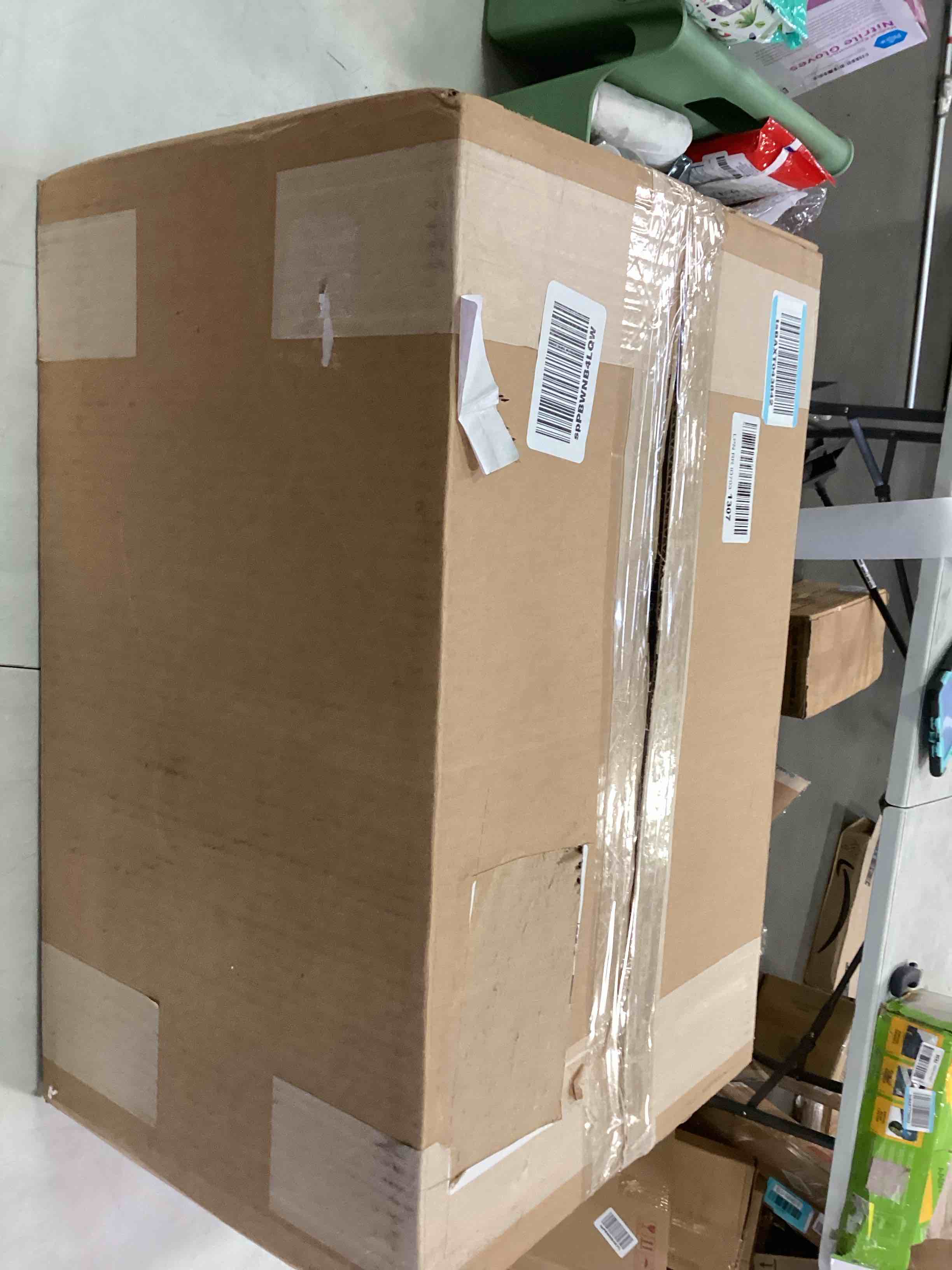 https://s3.amazonaws.com/lotting-images-prod/bidfta/GRN6088208_1708791230186.jpeg