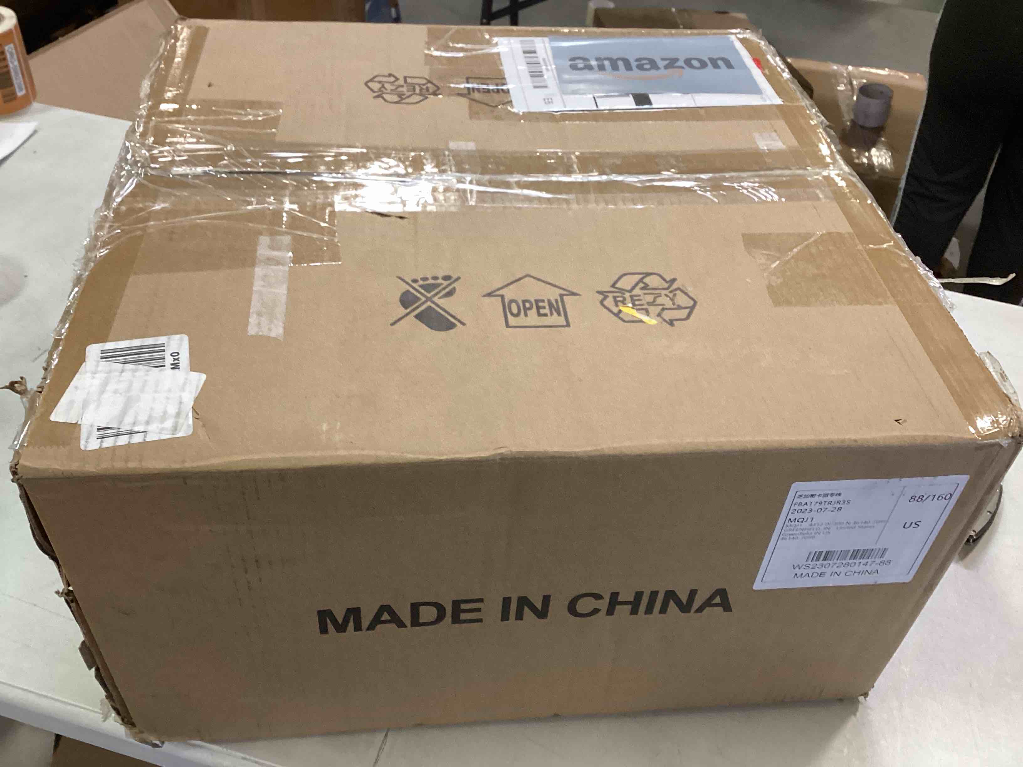 https://s3.amazonaws.com/lotting-images-prod/bidfta/GRN6088381_1708964941367.jpeg