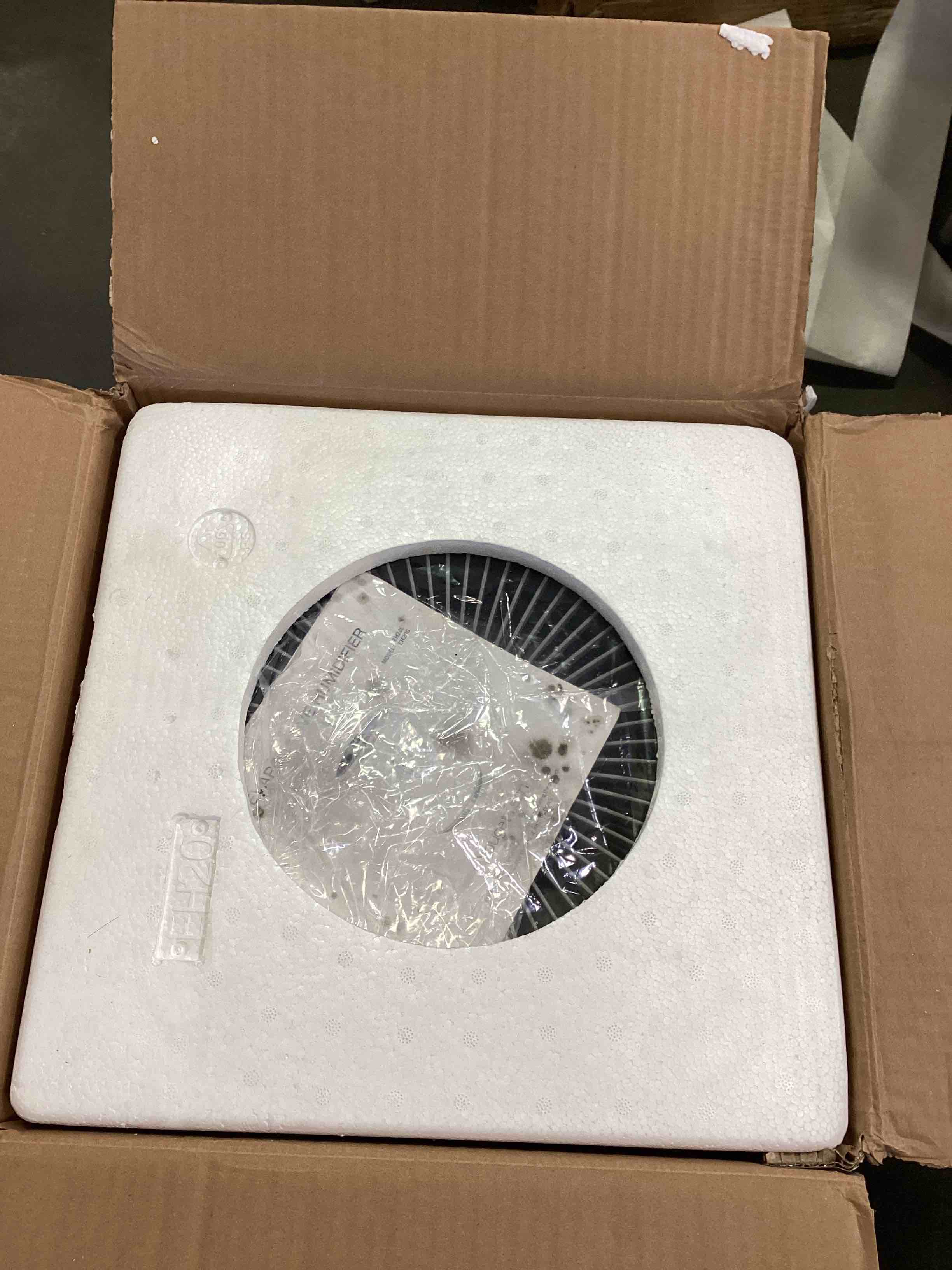 https://s3.amazonaws.com/lotting-images-prod/bidfta/GRN6088384_1708965534445.jpeg