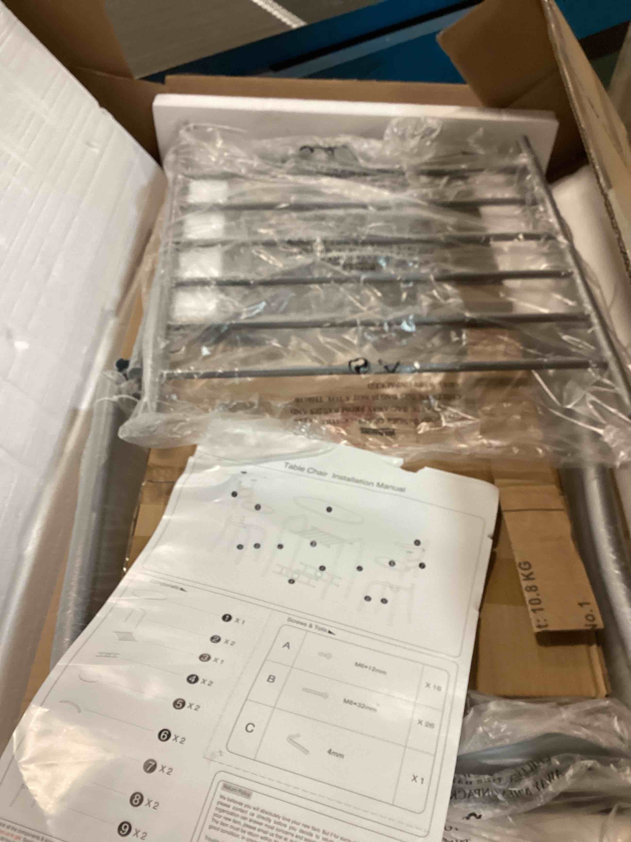 VECELO 3 Piece Small Round Dining Table Set for Kitchen Breakfast Nook, Wood Grain Tabletop with Wine Storage Rack, Save Space, 31.5", Natural & Silver