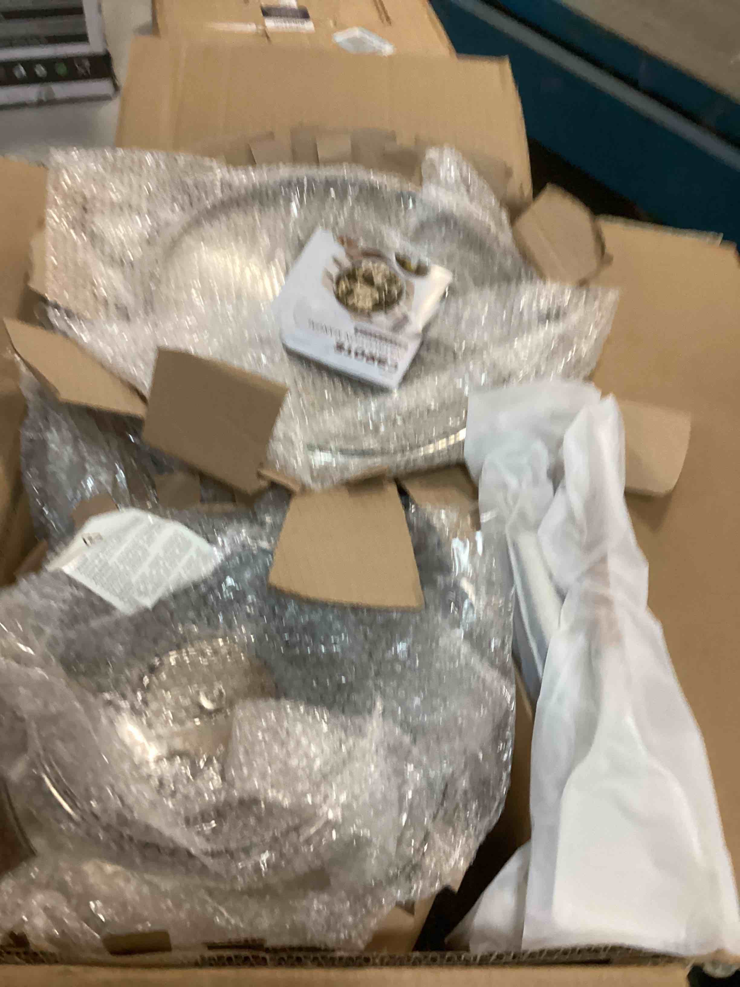https://s3.amazonaws.com/lotting-images-prod/bidfta/GRN6088750_1709400304232.jpeg