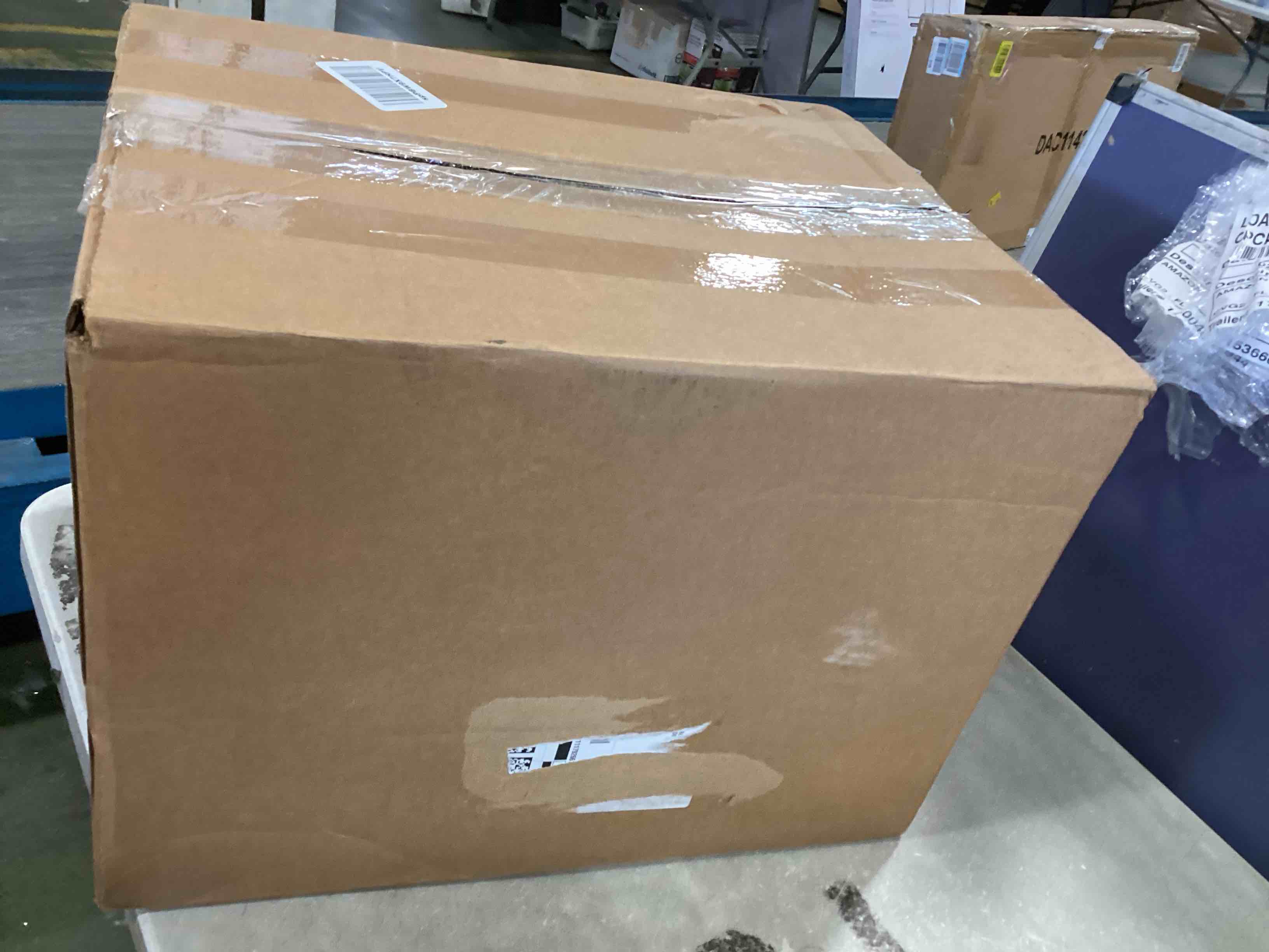 https://s3.amazonaws.com/lotting-images-prod/bidfta/GRN6088935_1709494932857.jpeg