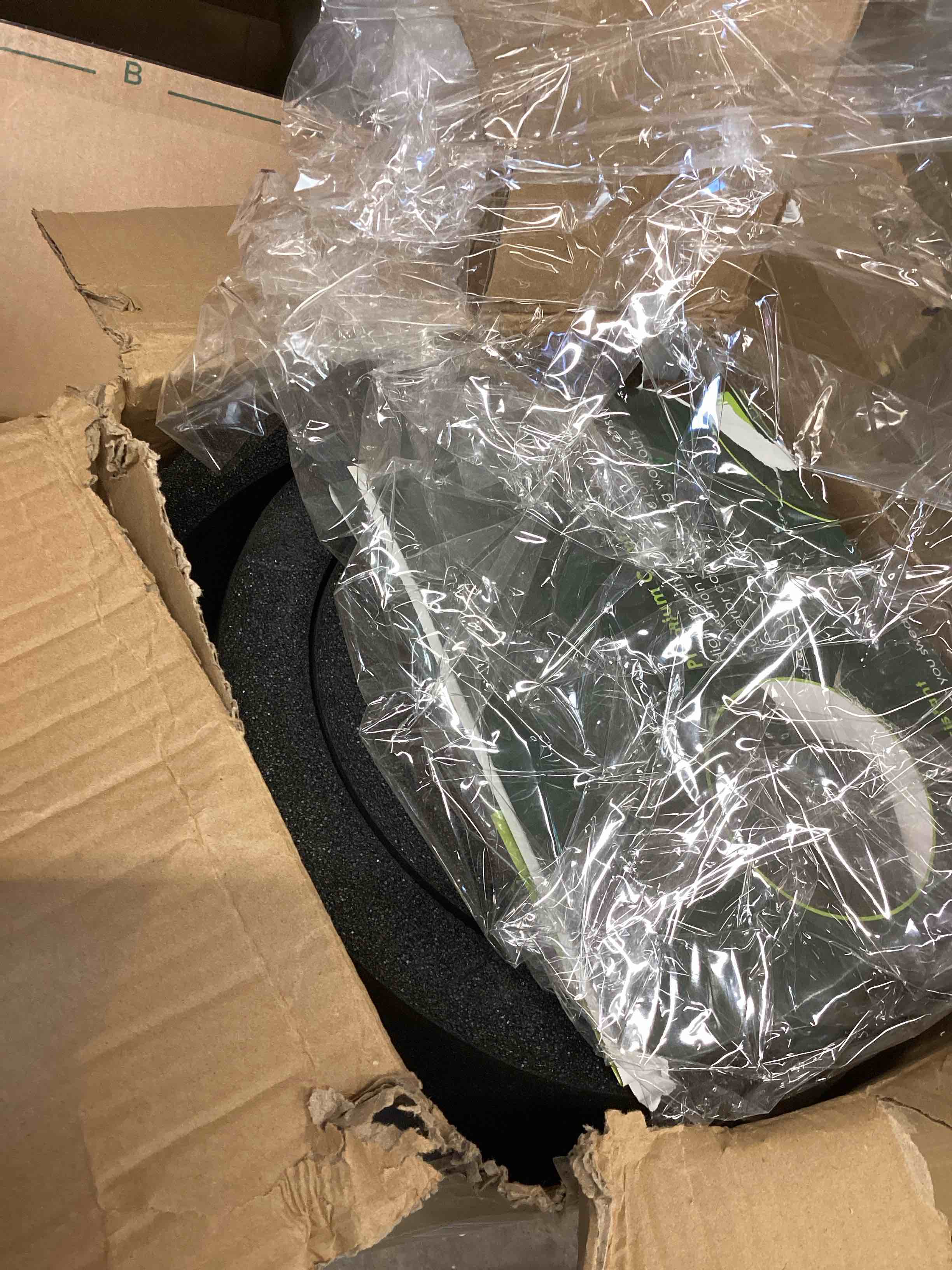 https://s3.amazonaws.com/lotting-images-prod/bidfta/GRN6089399_1714575893112.jpeg