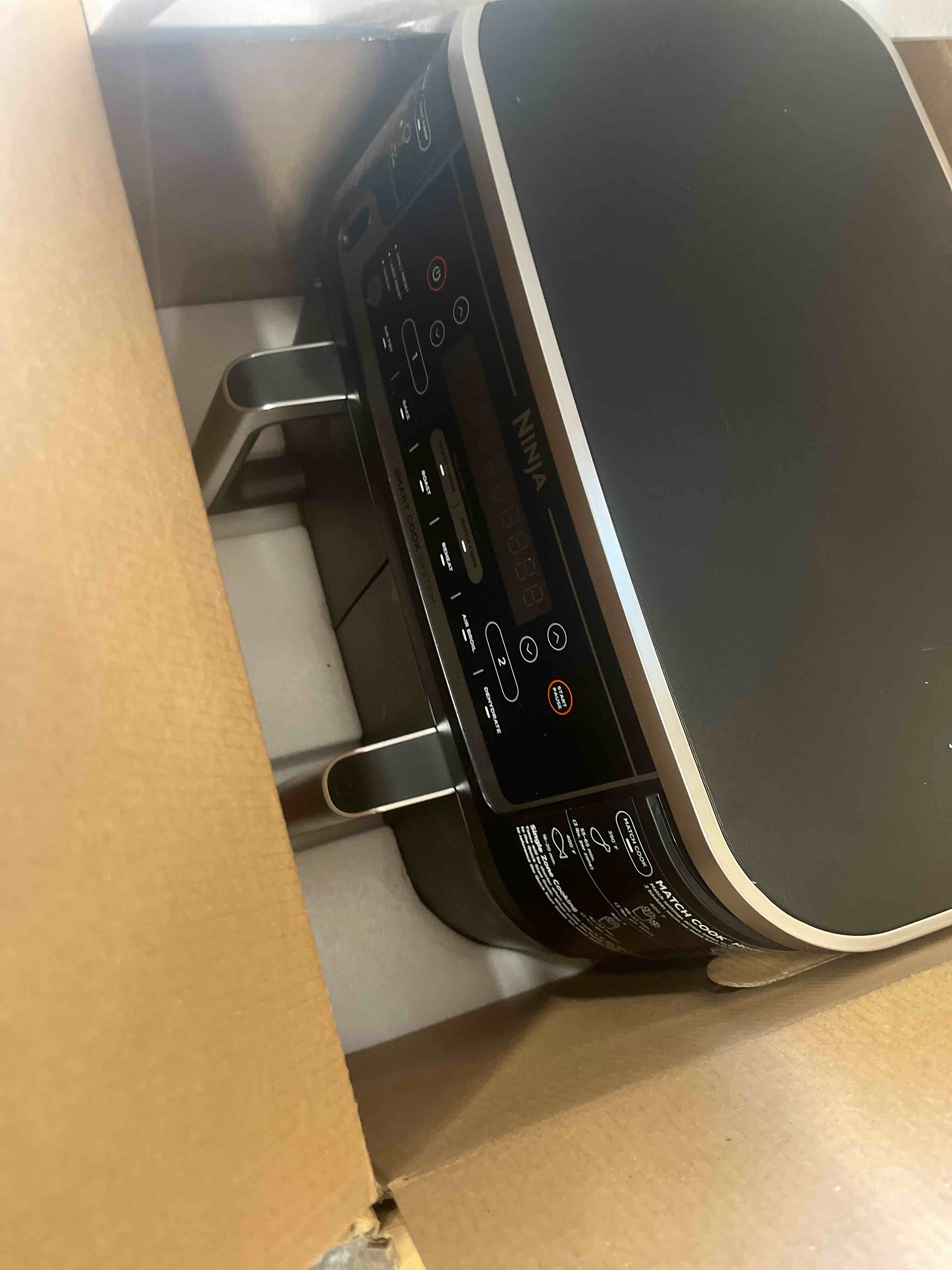 https://s3.amazonaws.com/lotting-images-prod/bidfta/GRN6089402_1714578704763.jpeg