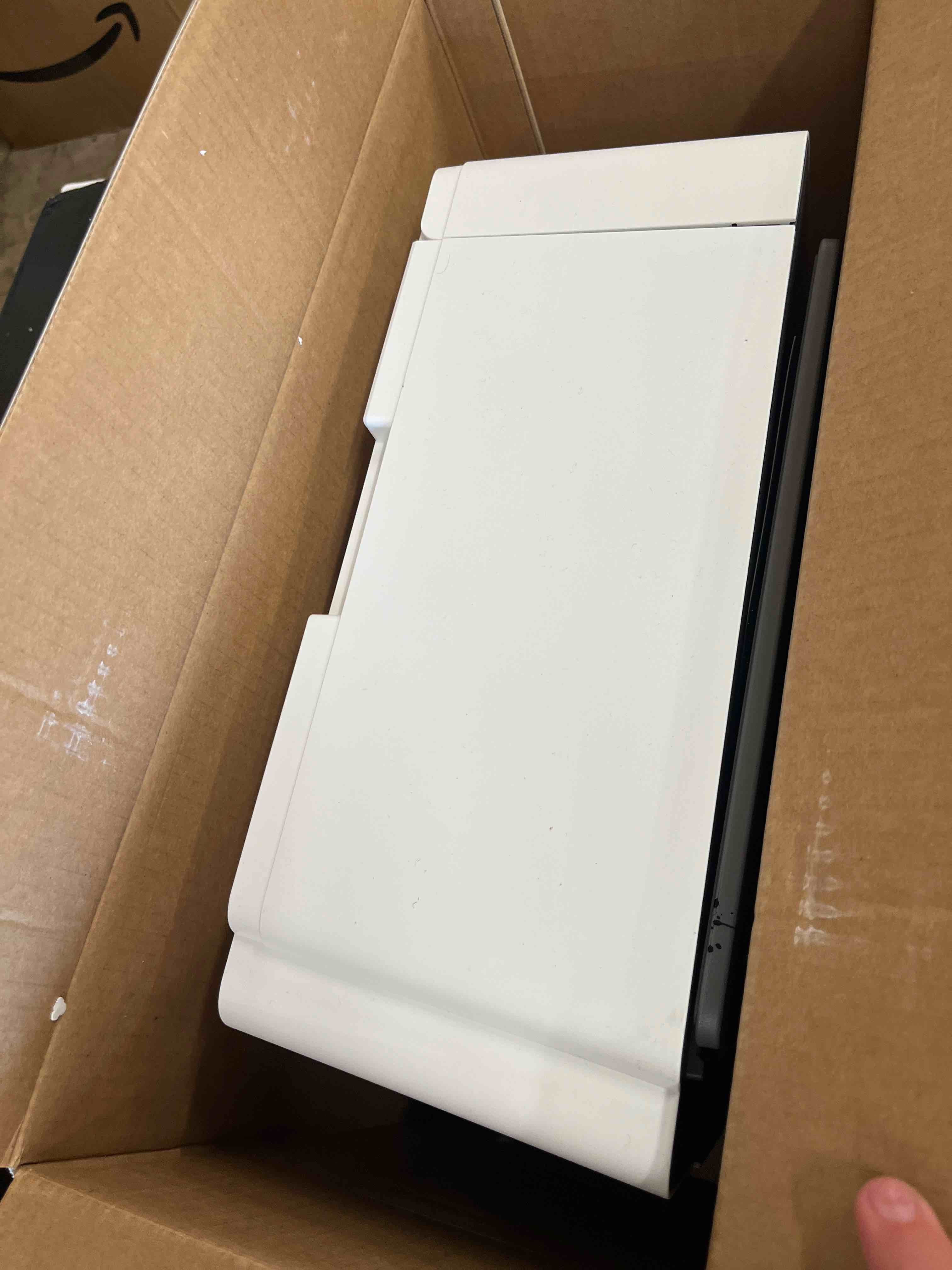 https://s3.amazonaws.com/lotting-images-prod/bidfta/GRN6089405_1714664338516.jpeg