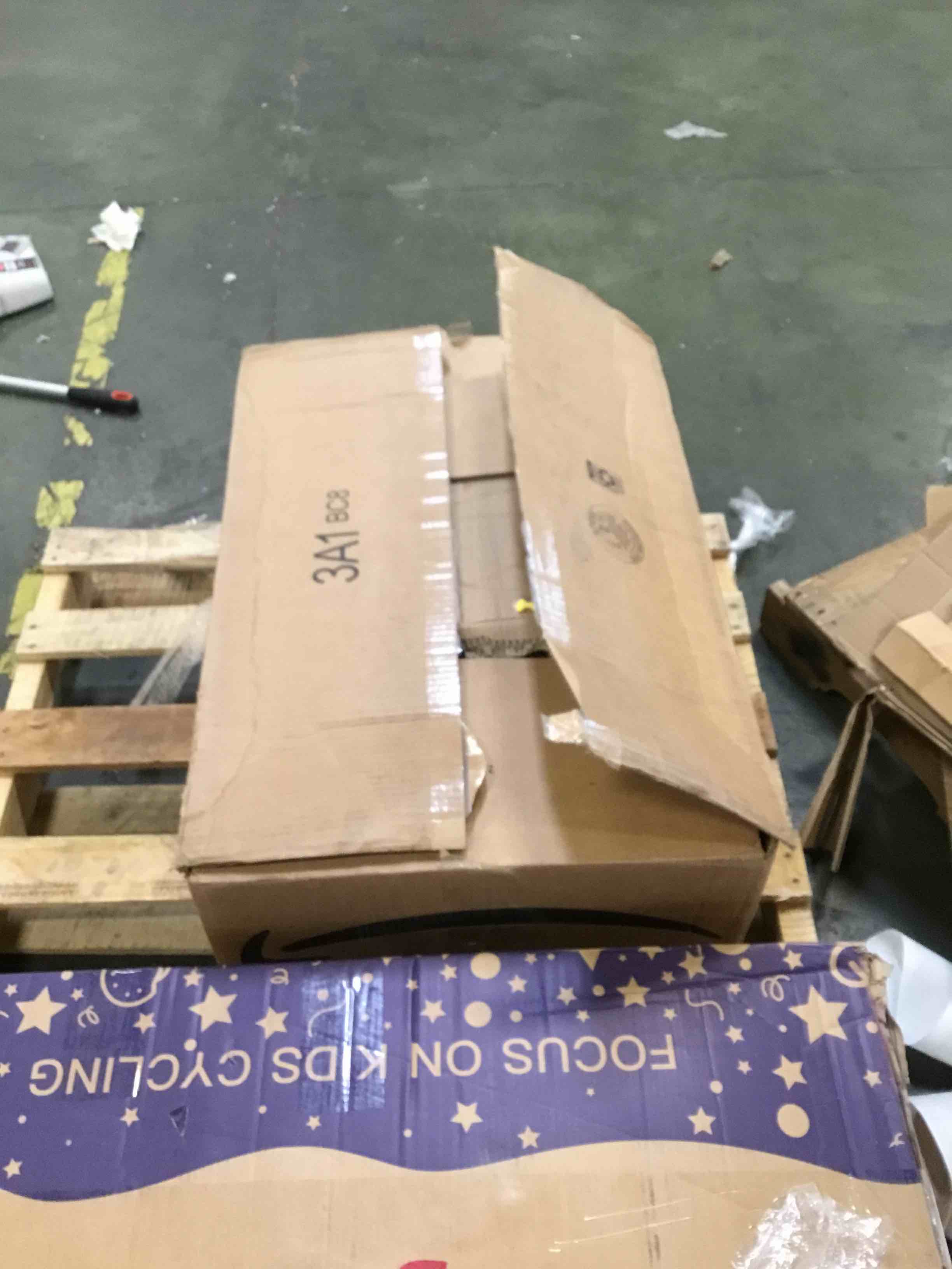 https://s3.amazonaws.com/lotting-images-prod/bidfta/GRN6090757_1710167083820.jpeg