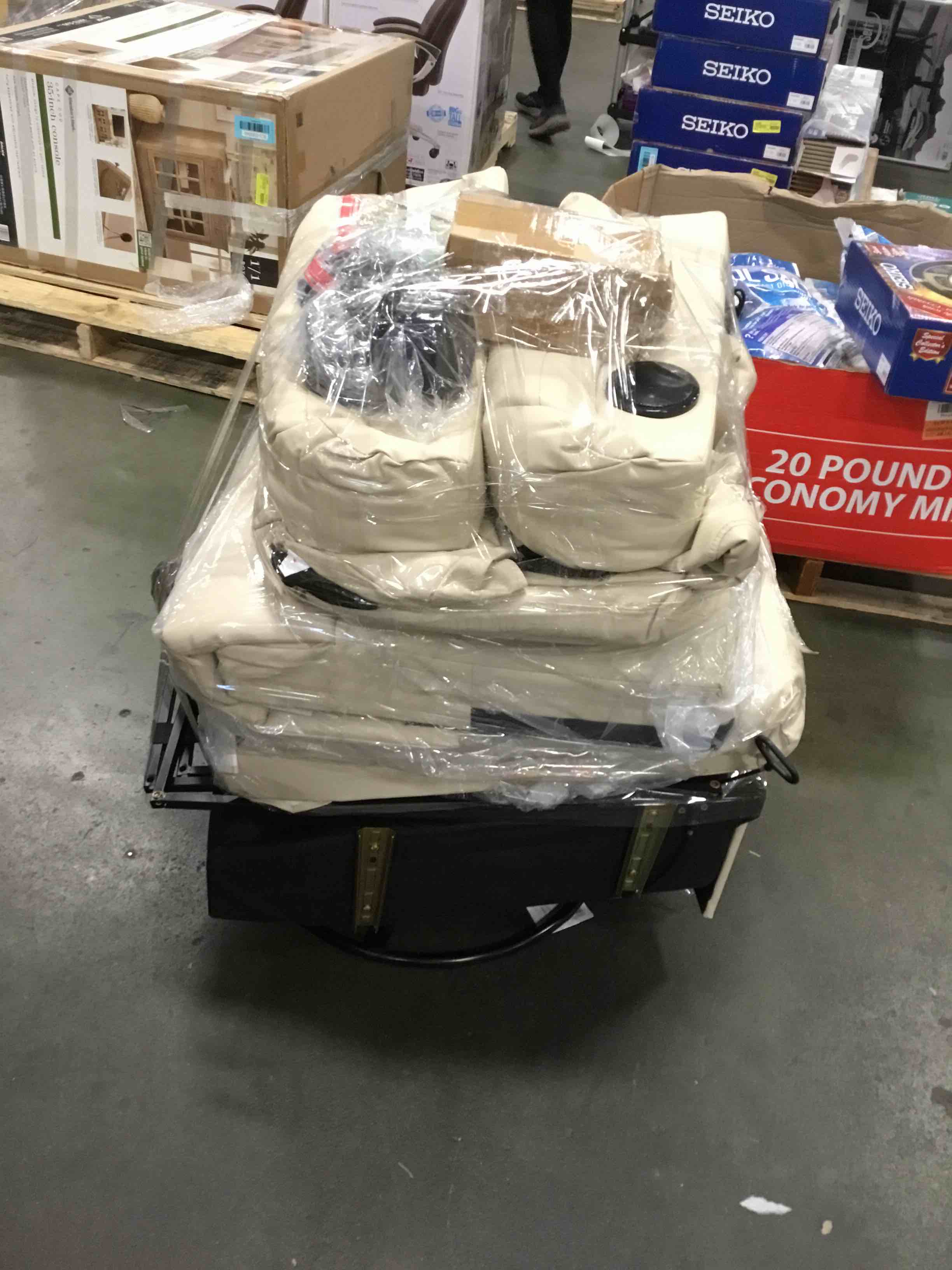 https://s3.amazonaws.com/lotting-images-prod/bidfta/GRN6091024_1710333051271.jpeg