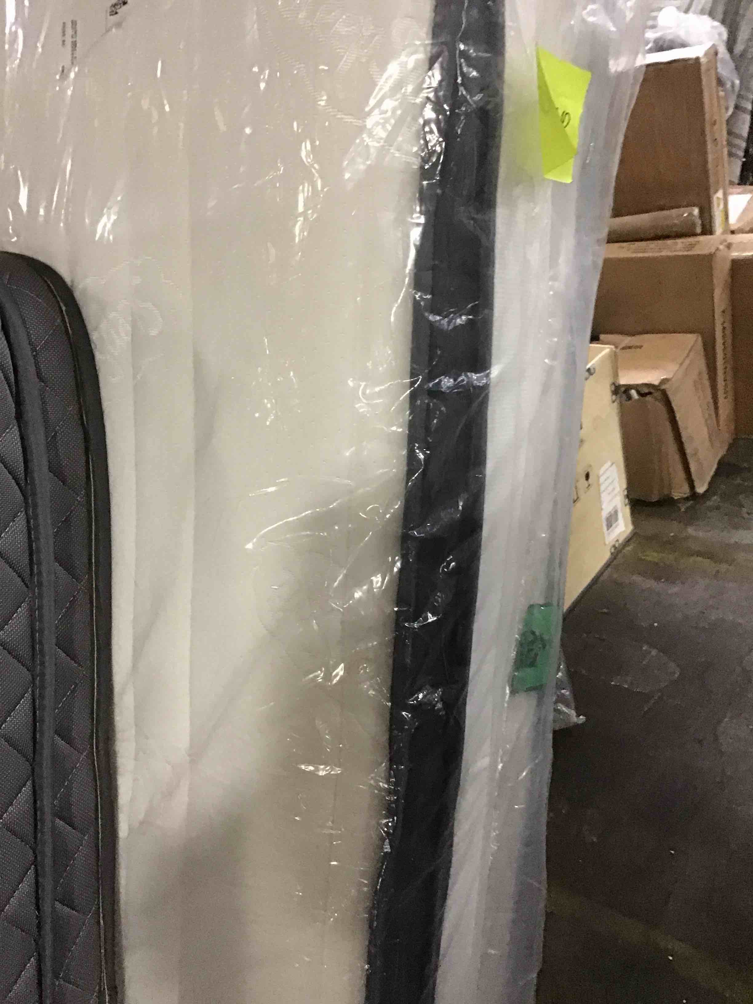 https://s3.amazonaws.com/lotting-images-prod/bidfta/GRN6093737_1715199725607.jpeg