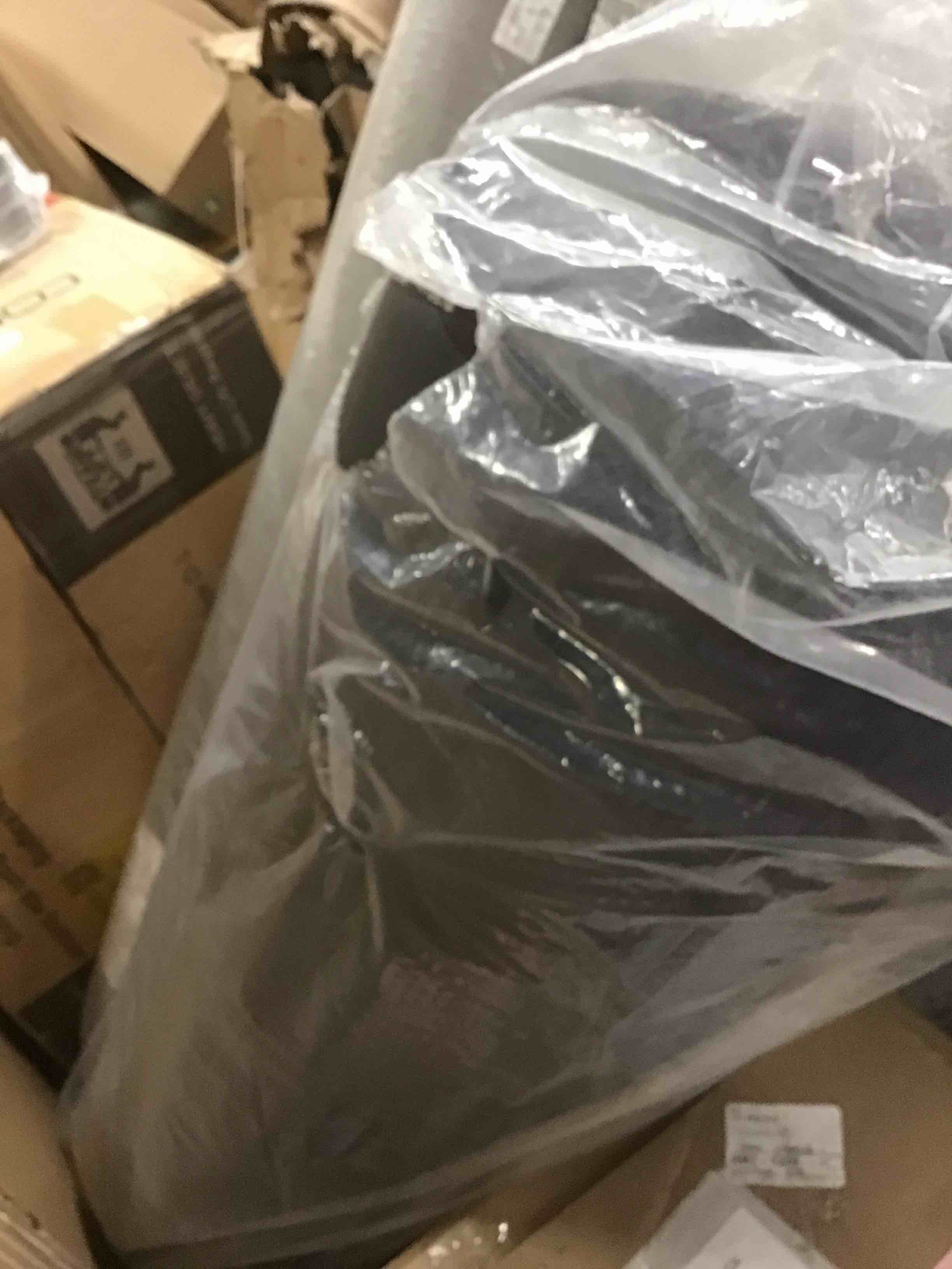 https://s3.amazonaws.com/lotting-images-prod/bidfta/GRN6093749_1715203256813.jpeg
