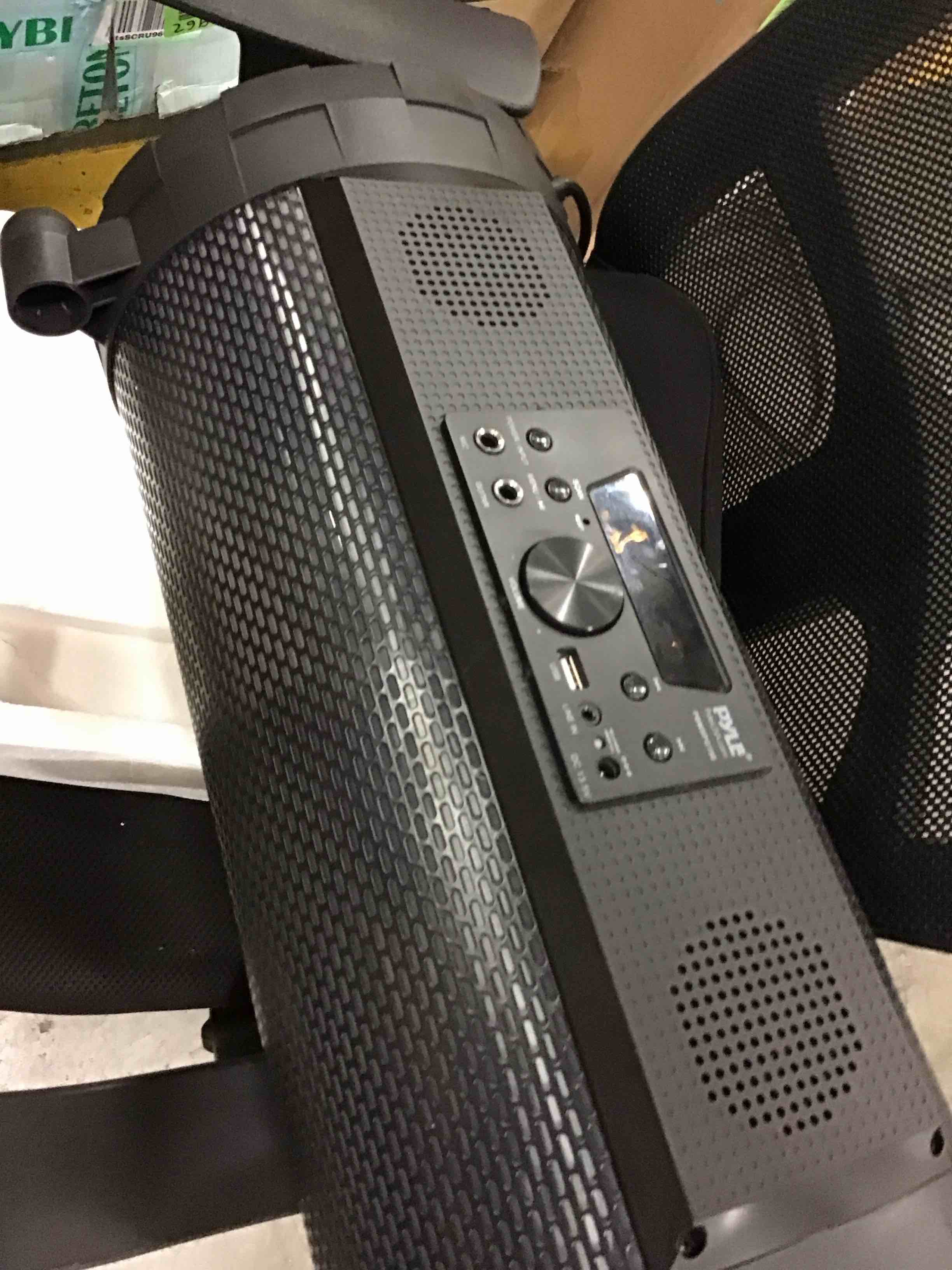 https://s3.amazonaws.com/lotting-images-prod/bidfta/GRN6094516_1716902175254.jpeg