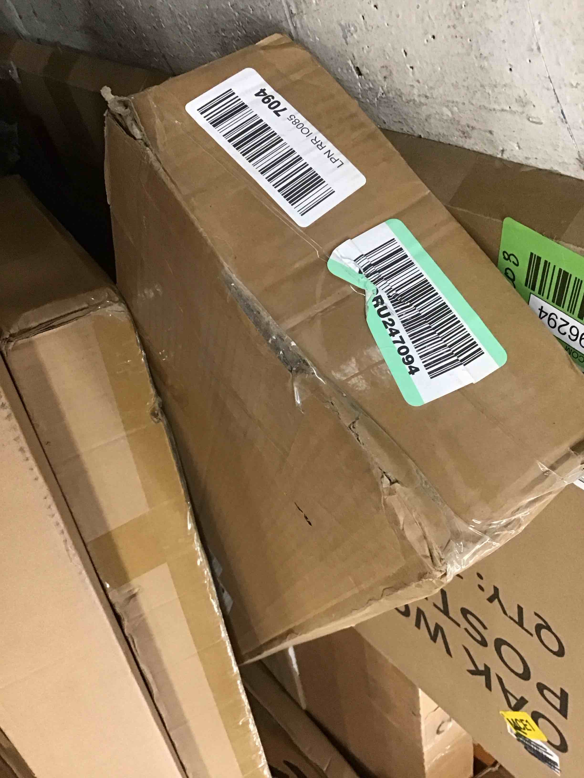 https://s3.amazonaws.com/lotting-images-prod/bidfta/GRN6096295_1717772176377.jpeg