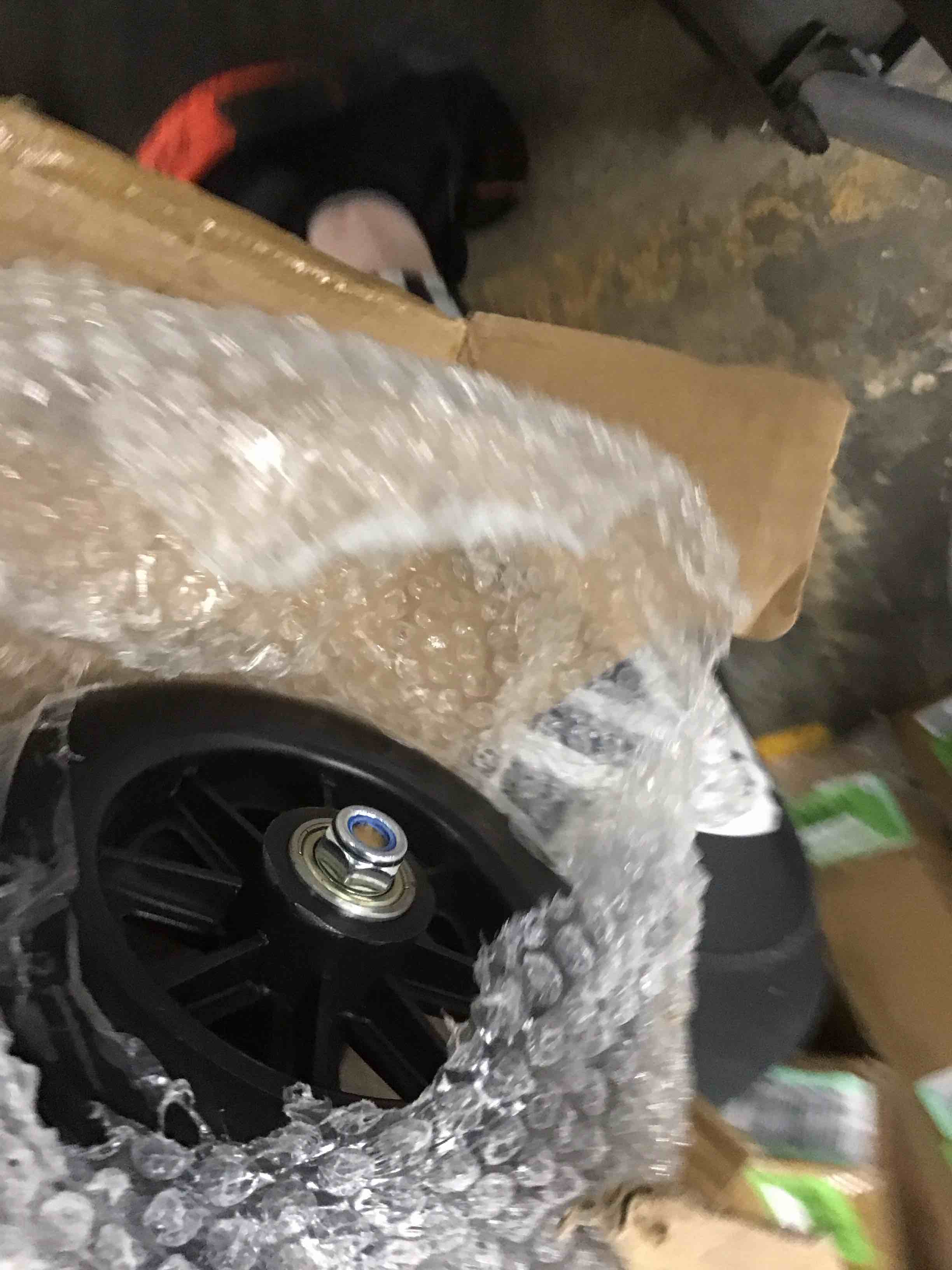 https://s3.amazonaws.com/lotting-images-prod/bidfta/GRN6096308_1717773157693.jpeg