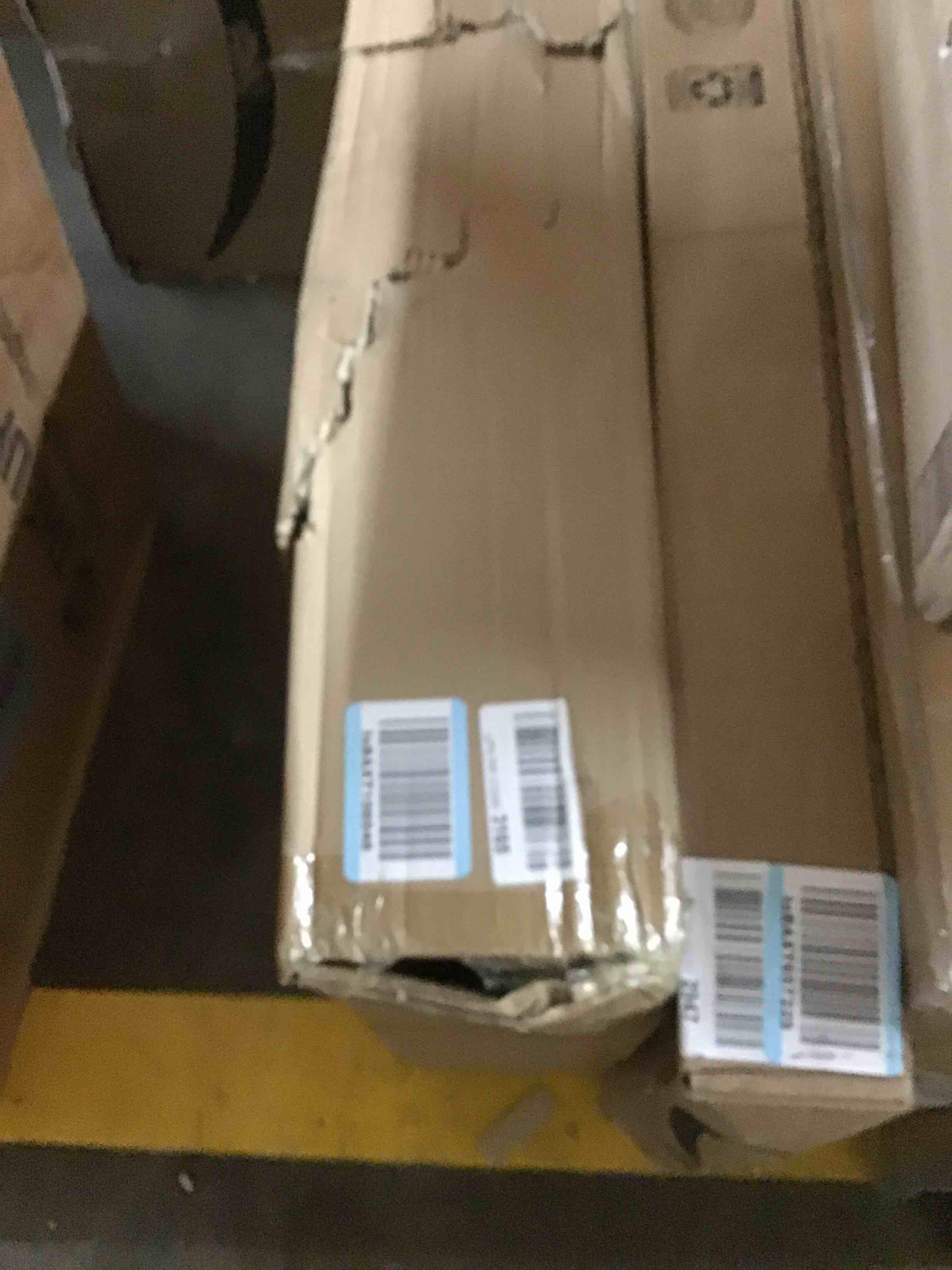 https://s3.amazonaws.com/lotting-images-prod/bidfta/GRN6097613_1714657102240.jpeg