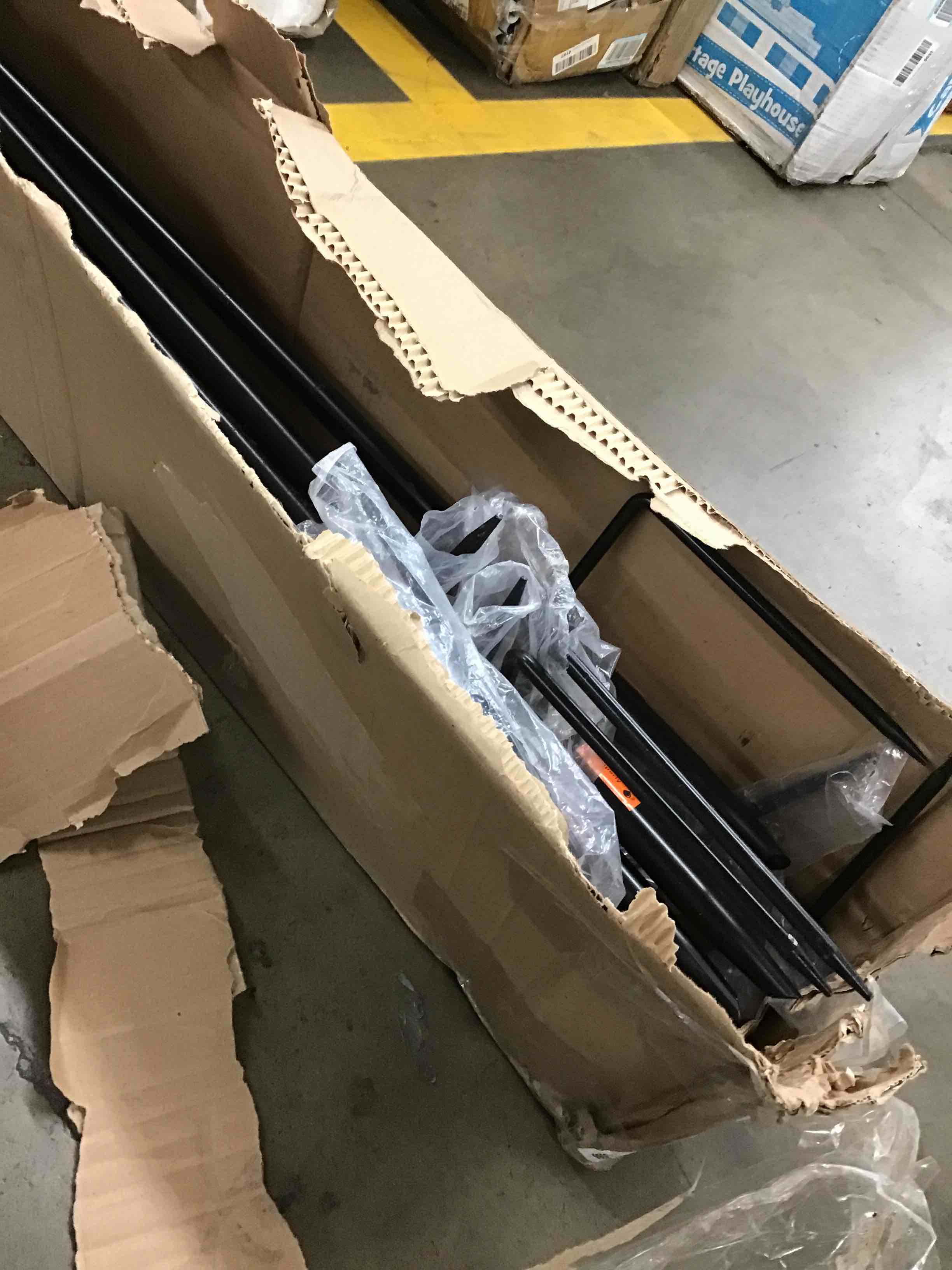 https://s3.amazonaws.com/lotting-images-prod/bidfta/GRN6099495_1710944802320.jpeg