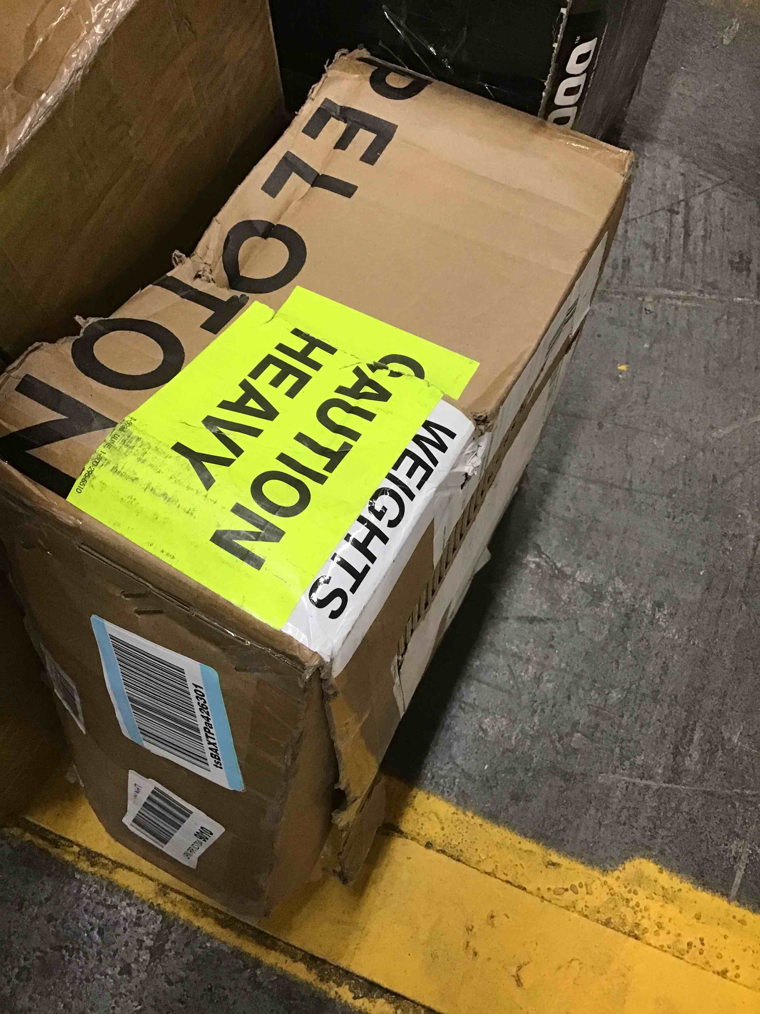 https://s3.amazonaws.com/lotting-images-prod/bidfta/GRN6099832_1711455010212.jpeg