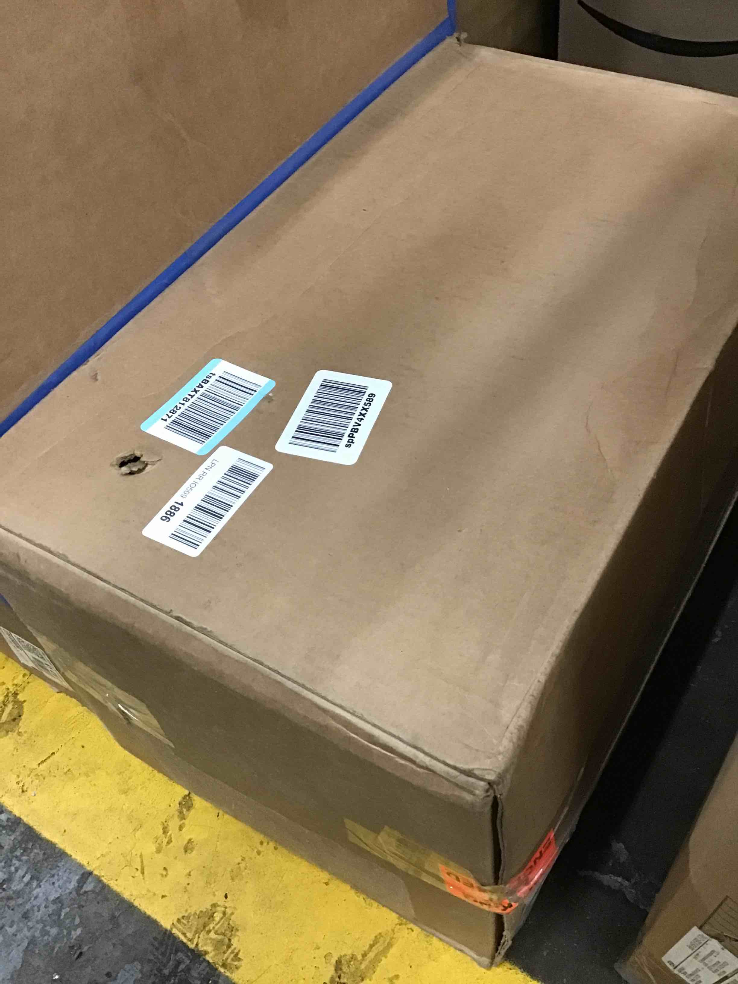 https://s3.amazonaws.com/lotting-images-prod/bidfta/GRN6100662_1713289839938.jpeg