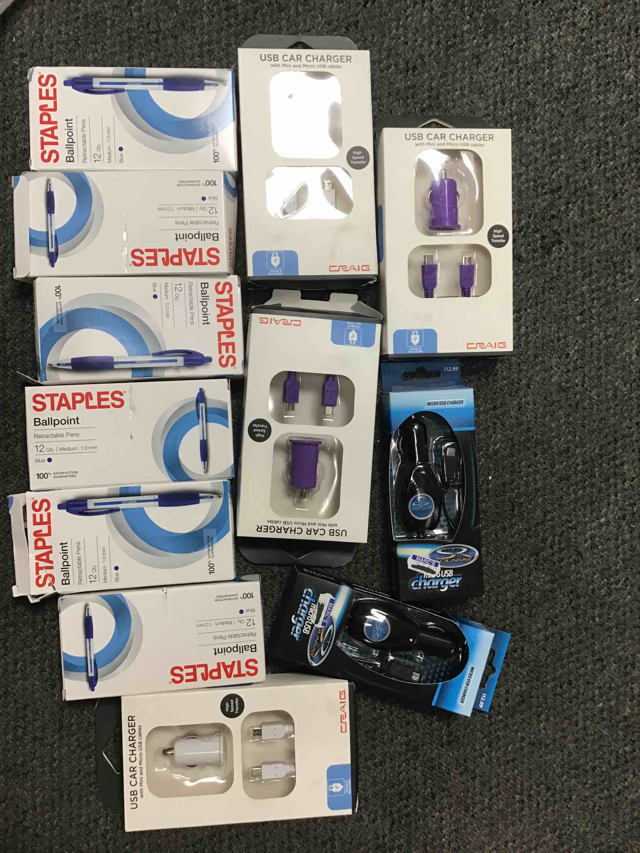 multiple assorted miscellaneous objects 