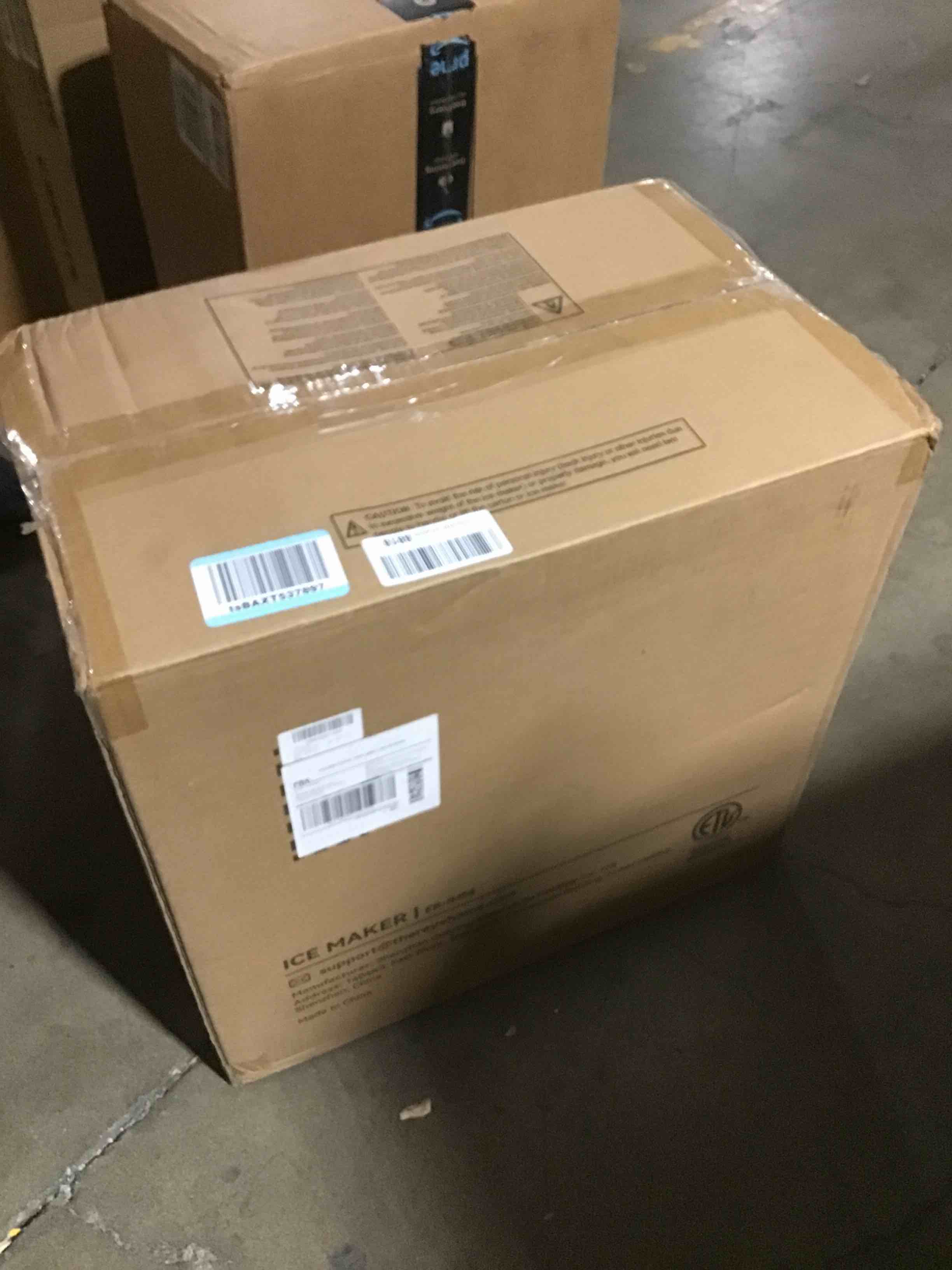 https://s3.amazonaws.com/lotting-images-prod/bidfta/GRN6105562_1711735765190.jpeg