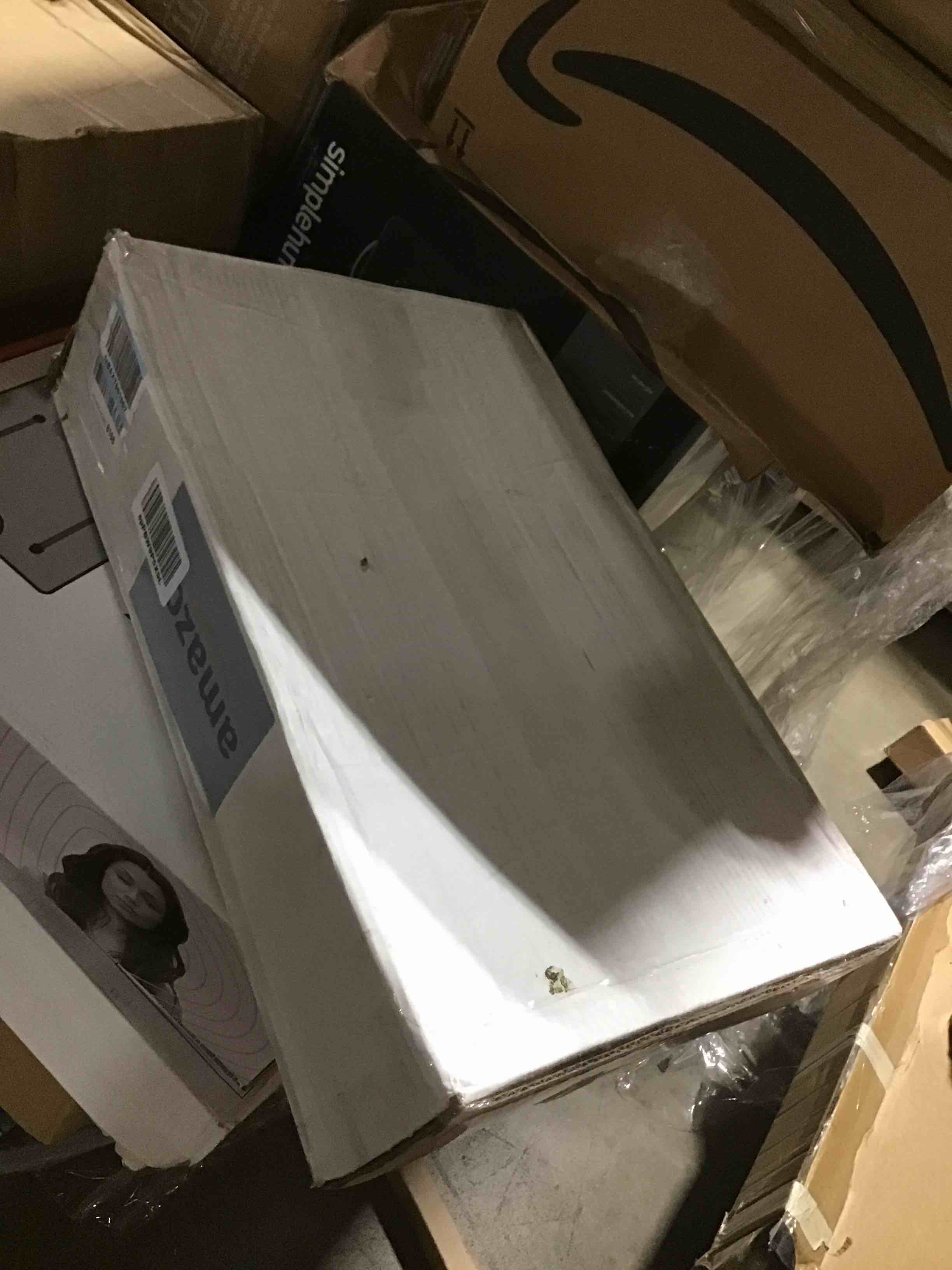 https://s3.amazonaws.com/lotting-images-prod/bidfta/GRN6105950_1712156562142.jpeg