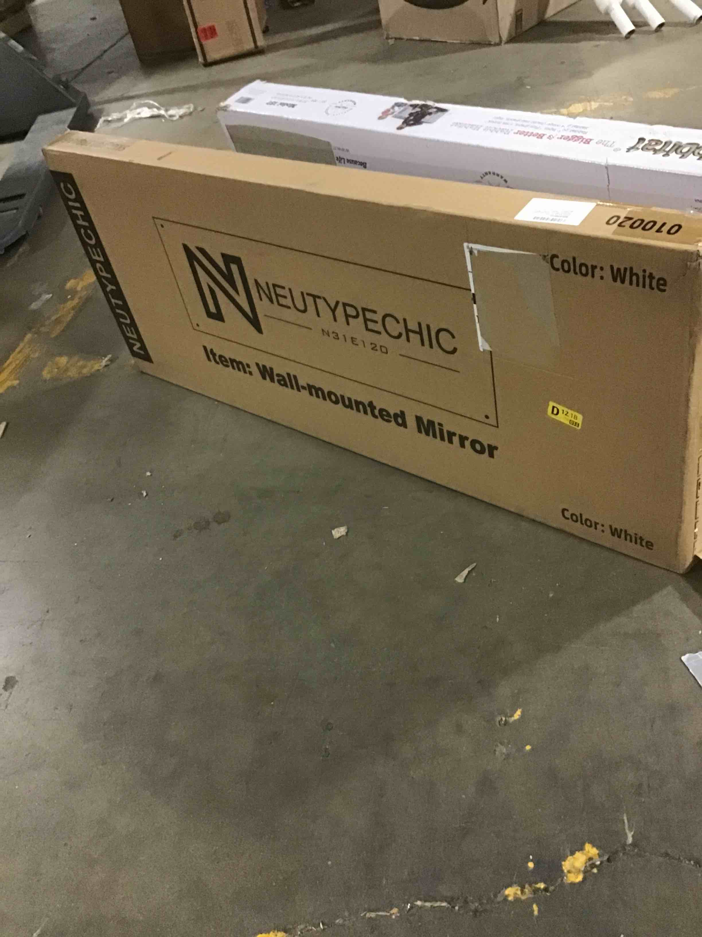 https://s3.amazonaws.com/lotting-images-prod/bidfta/GRN6107339_1707855017175.jpeg