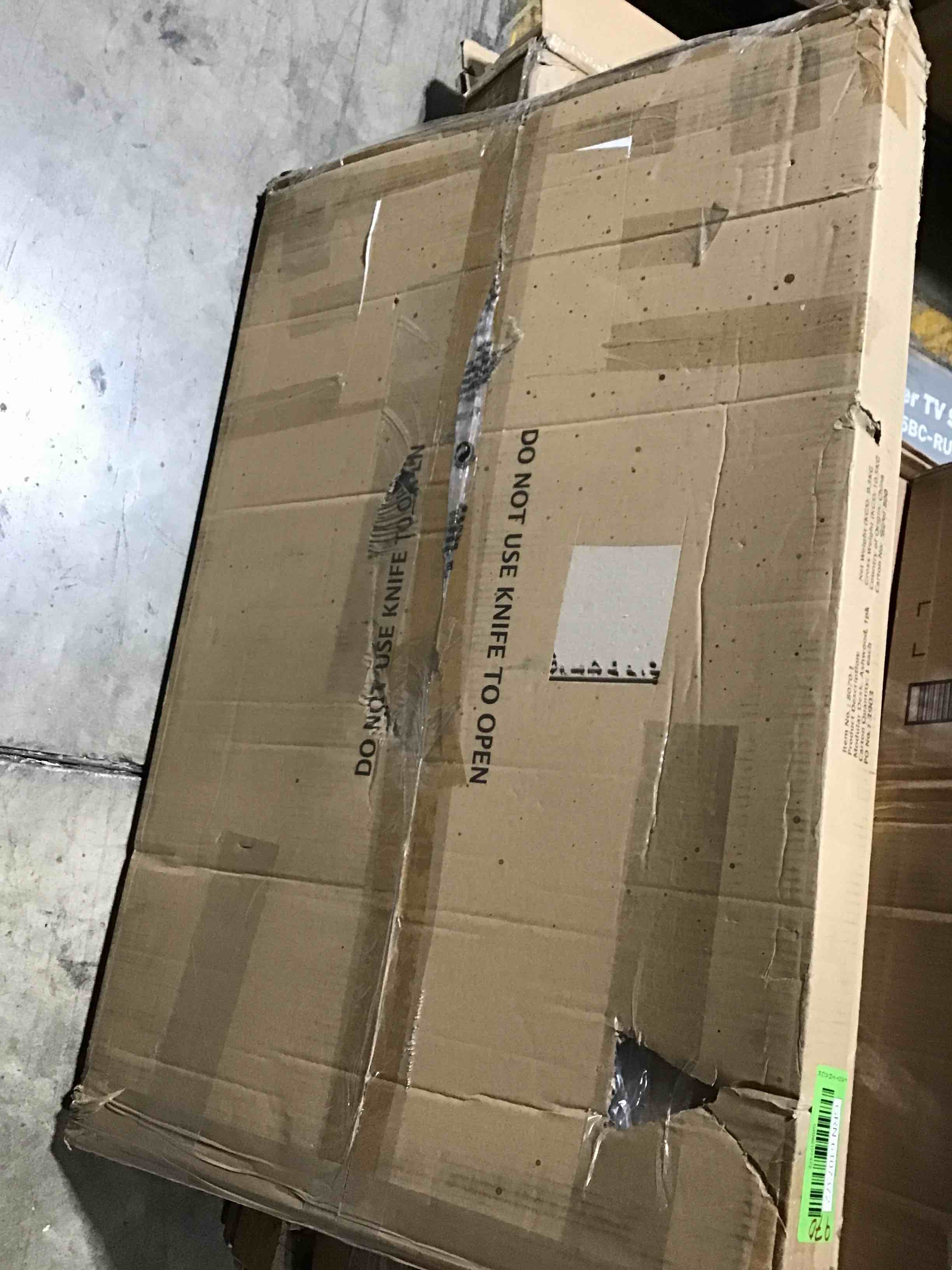 https://s3.amazonaws.com/lotting-images-prod/bidfta/GRN6107372_1707853769306.jpeg
