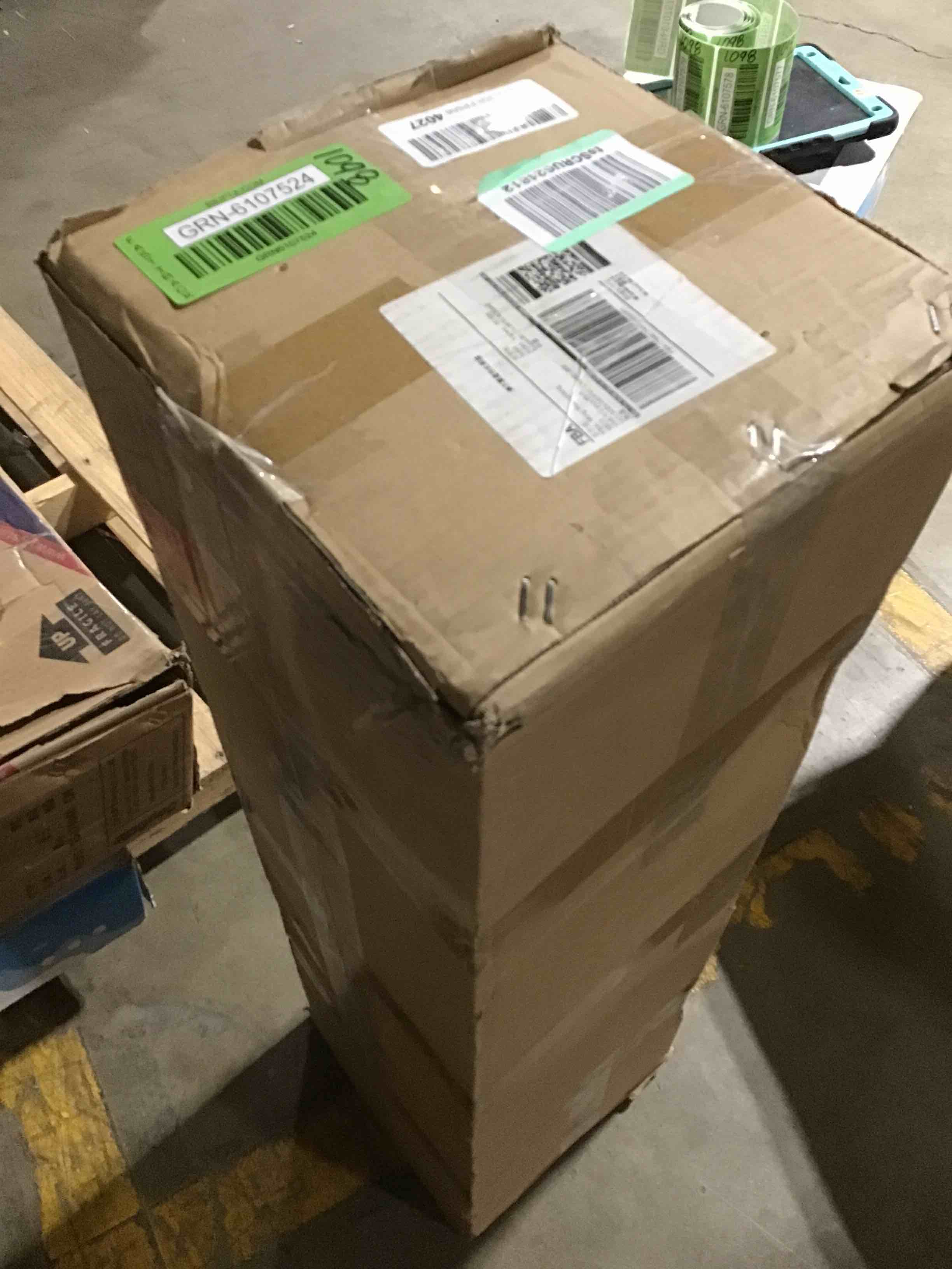 https://s3.amazonaws.com/lotting-images-prod/bidfta/GRN6107524_1708439584714.jpeg