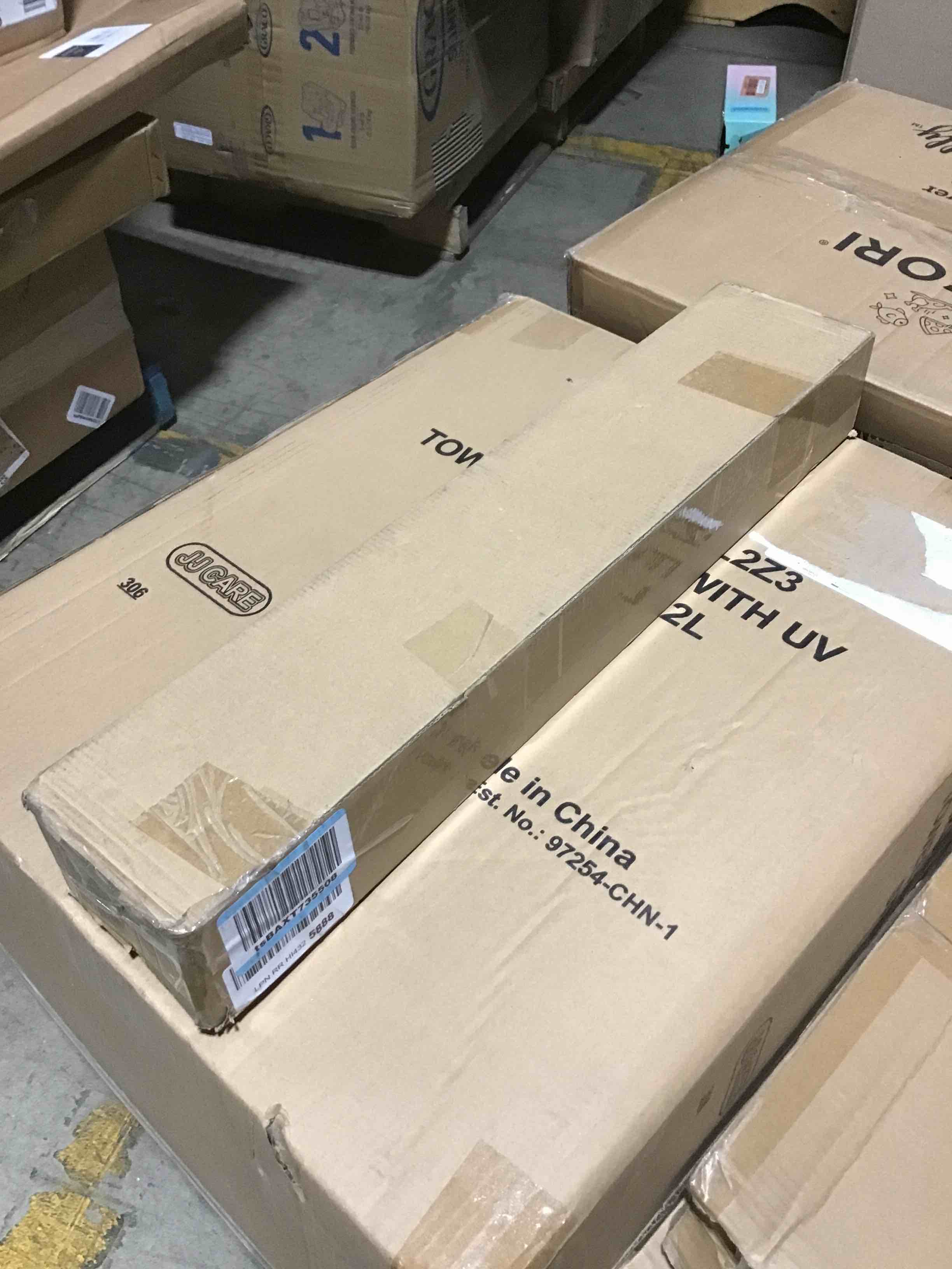 https://s3.amazonaws.com/lotting-images-prod/bidfta/GRN6107892_1708957980131.jpeg