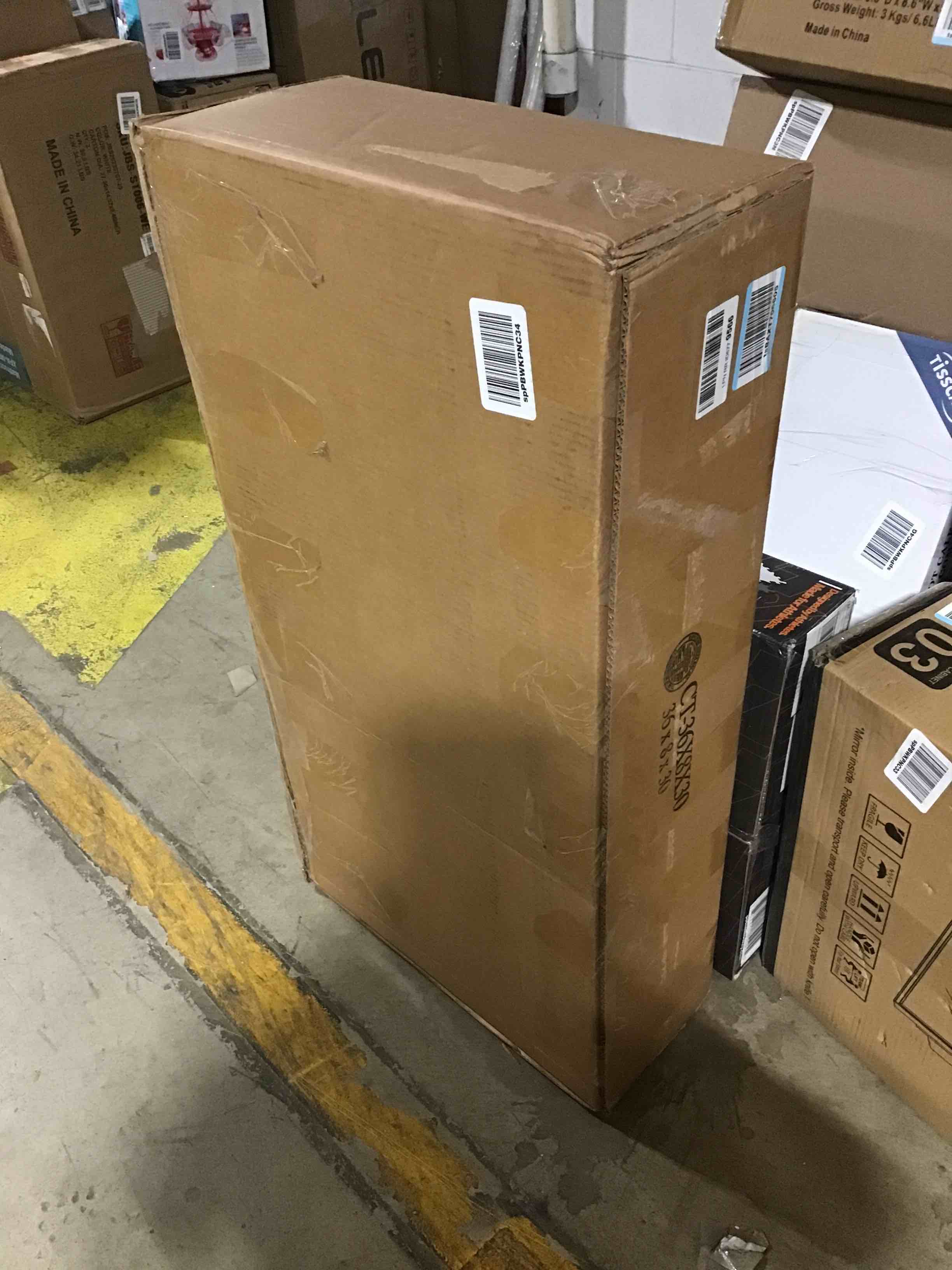 https://s3.amazonaws.com/lotting-images-prod/bidfta/GRN6114001_1709763725524.jpeg