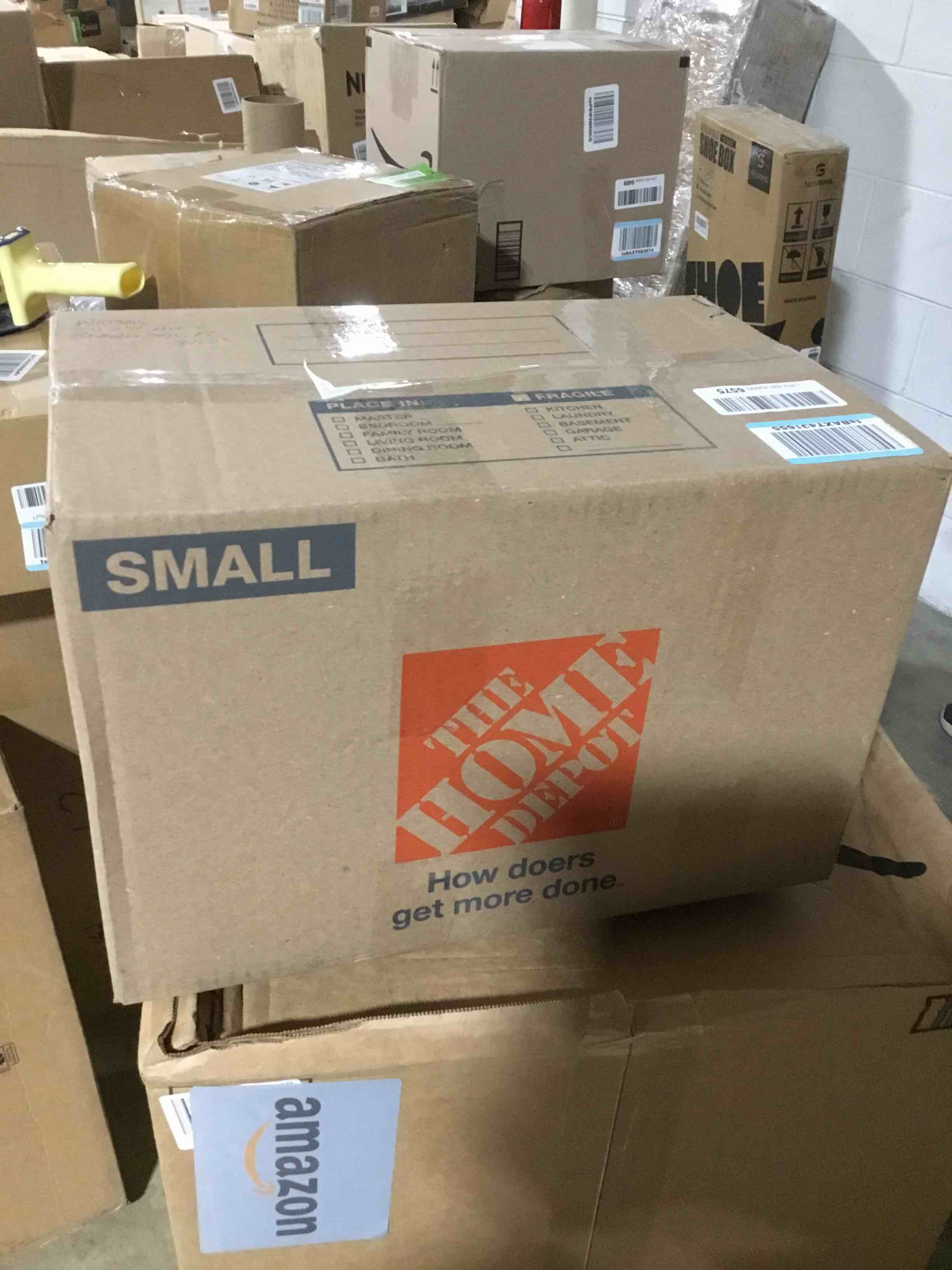 https://s3.amazonaws.com/lotting-images-prod/bidfta/GRN6114013_1709764704888.jpeg