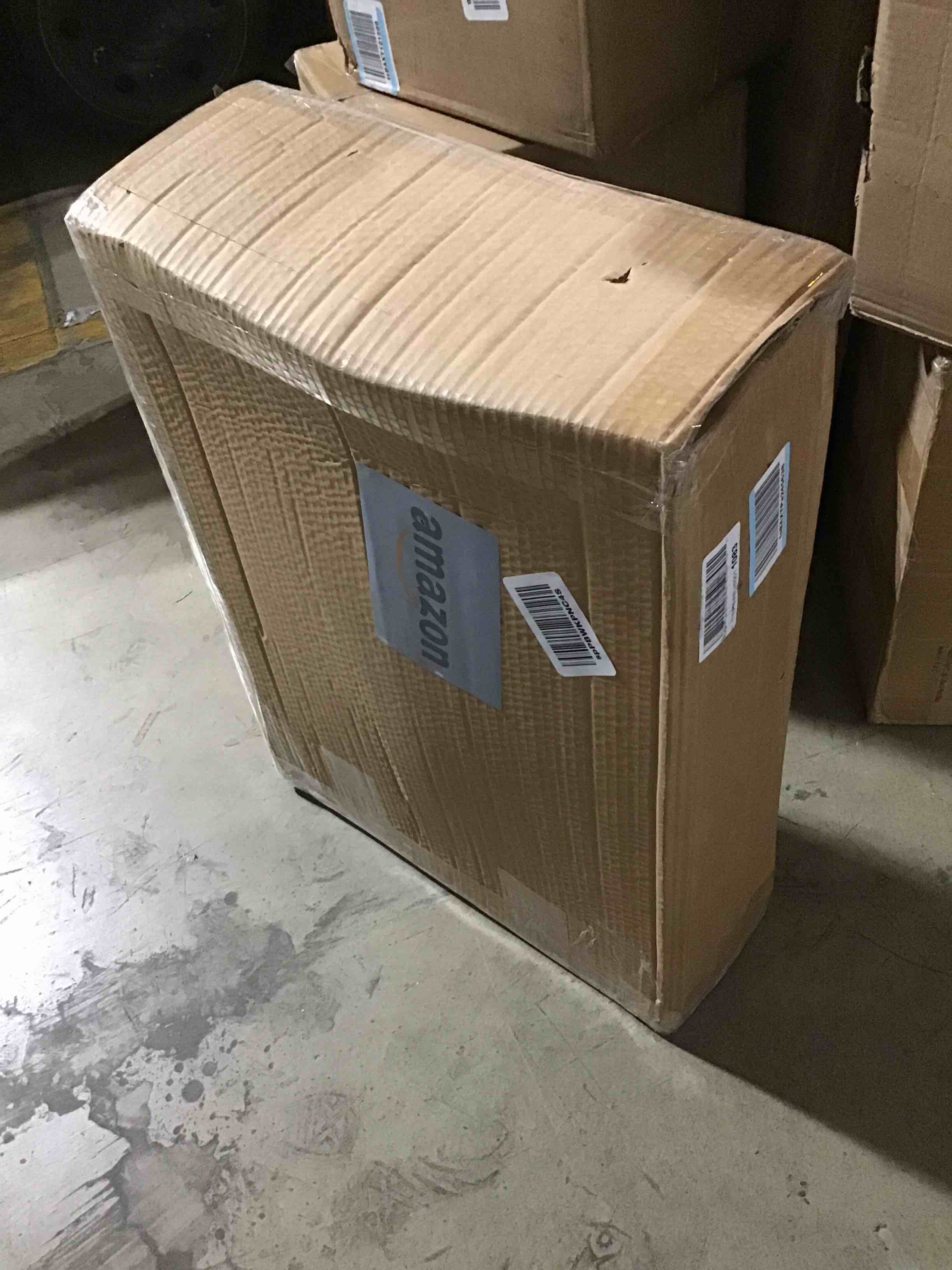 https://s3.amazonaws.com/lotting-images-prod/bidfta/GRN6114018_1709764289581.jpeg