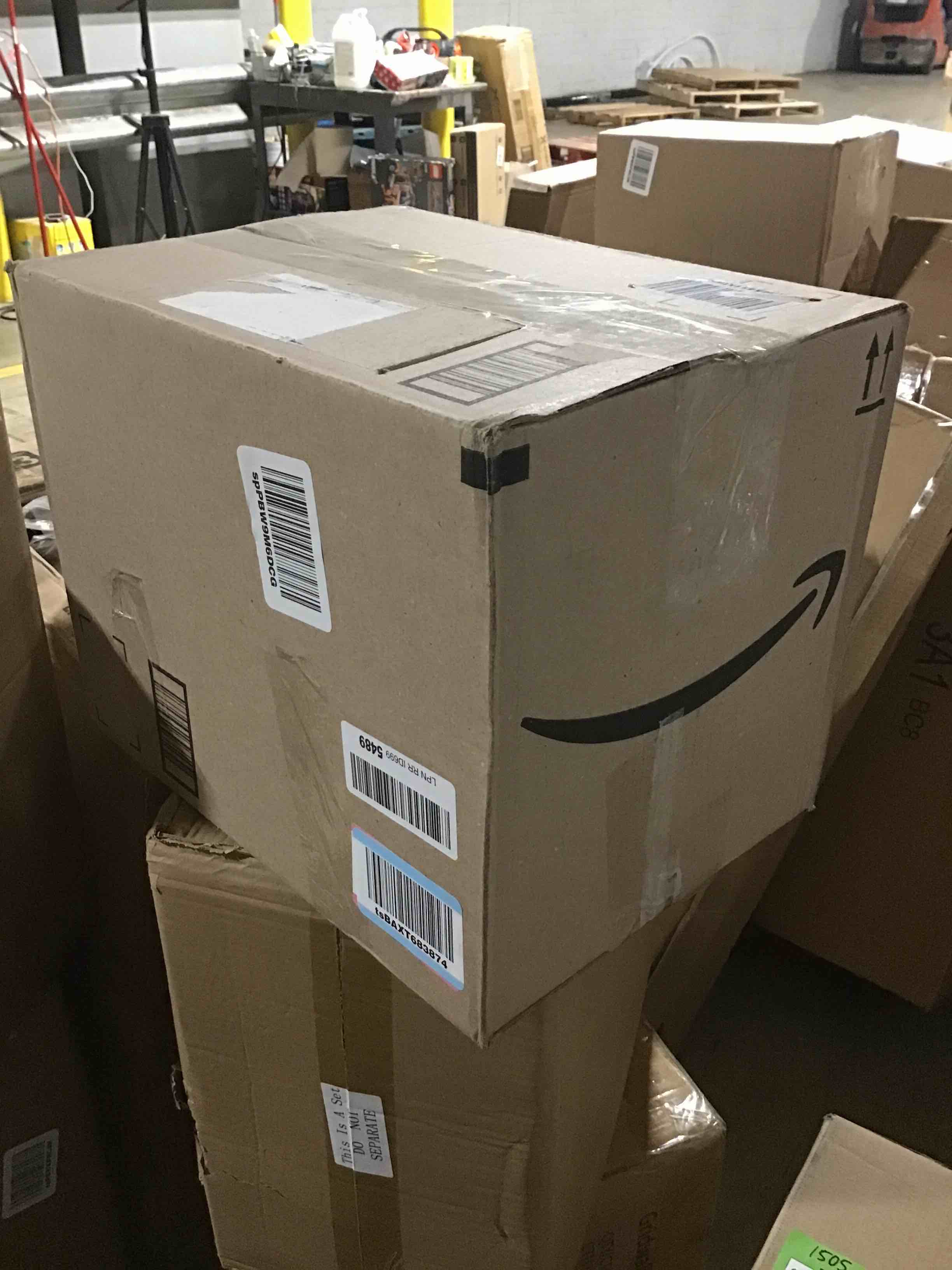 https://s3.amazonaws.com/lotting-images-prod/bidfta/GRN6114029_1709764656714.jpeg