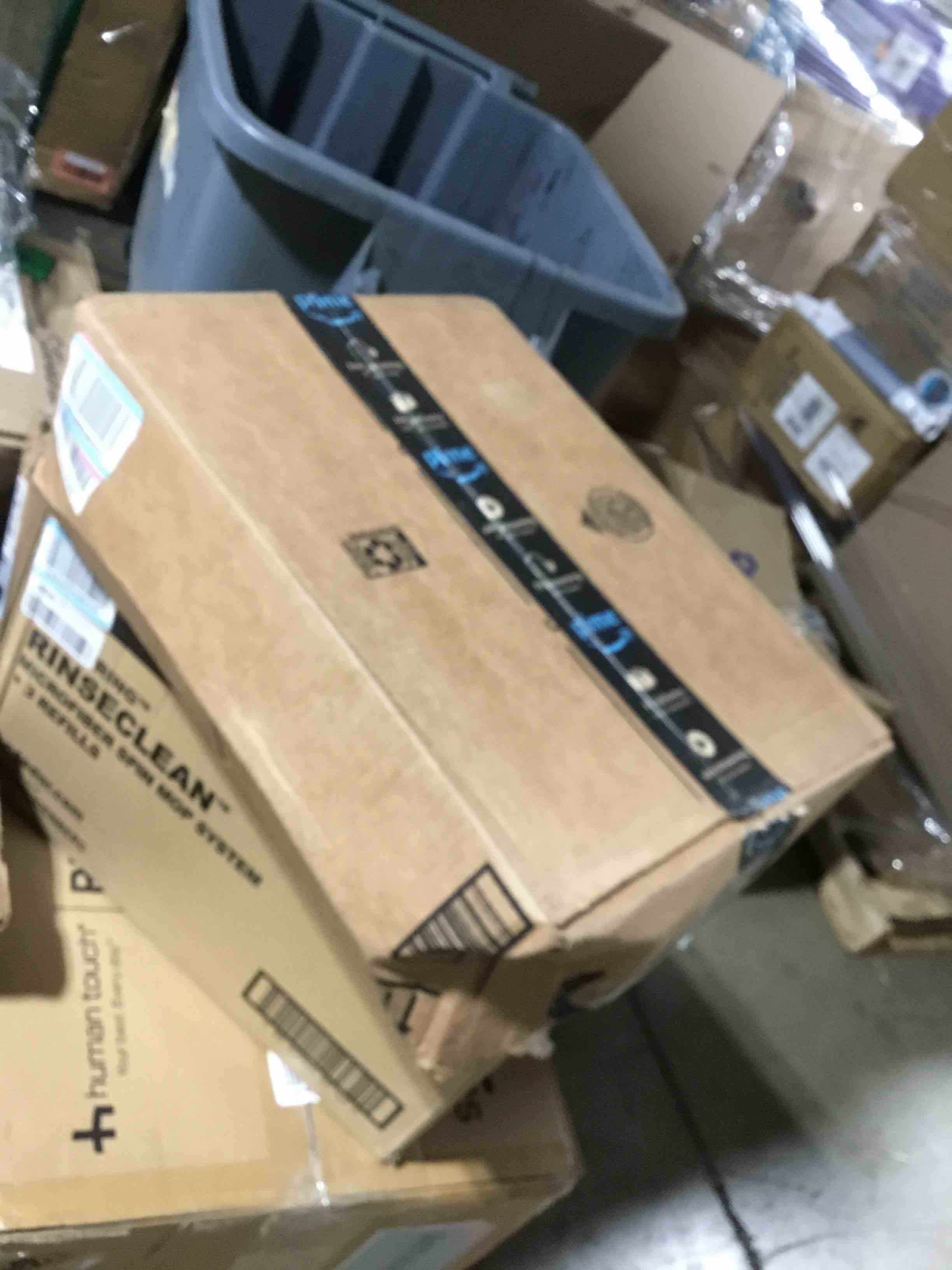 https://s3.amazonaws.com/lotting-images-prod/bidfta/GRN6114039_1709762522387.jpeg