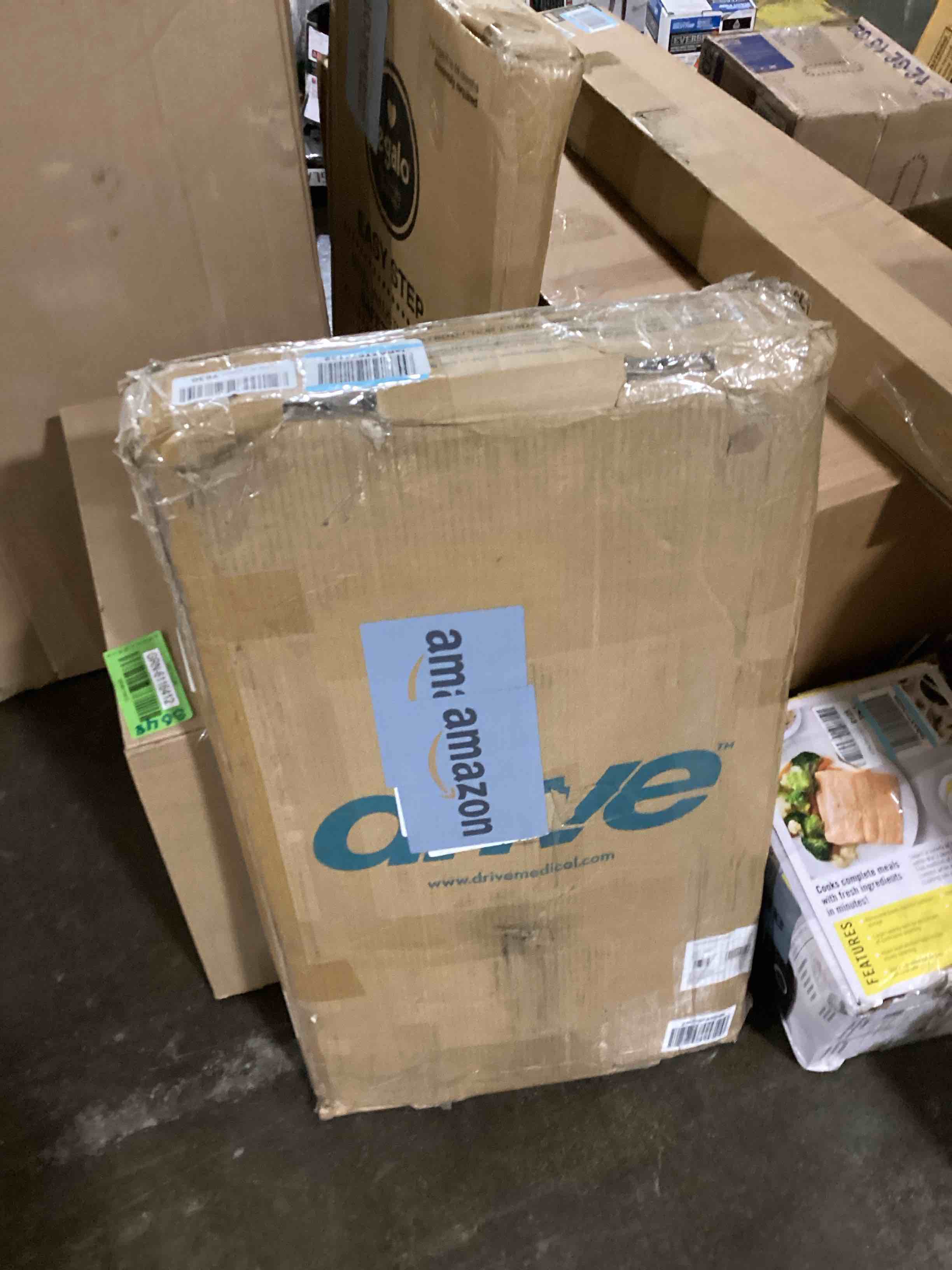 https://s3.amazonaws.com/lotting-images-prod/bidfta/GRN6116411_1713546391305.jpeg