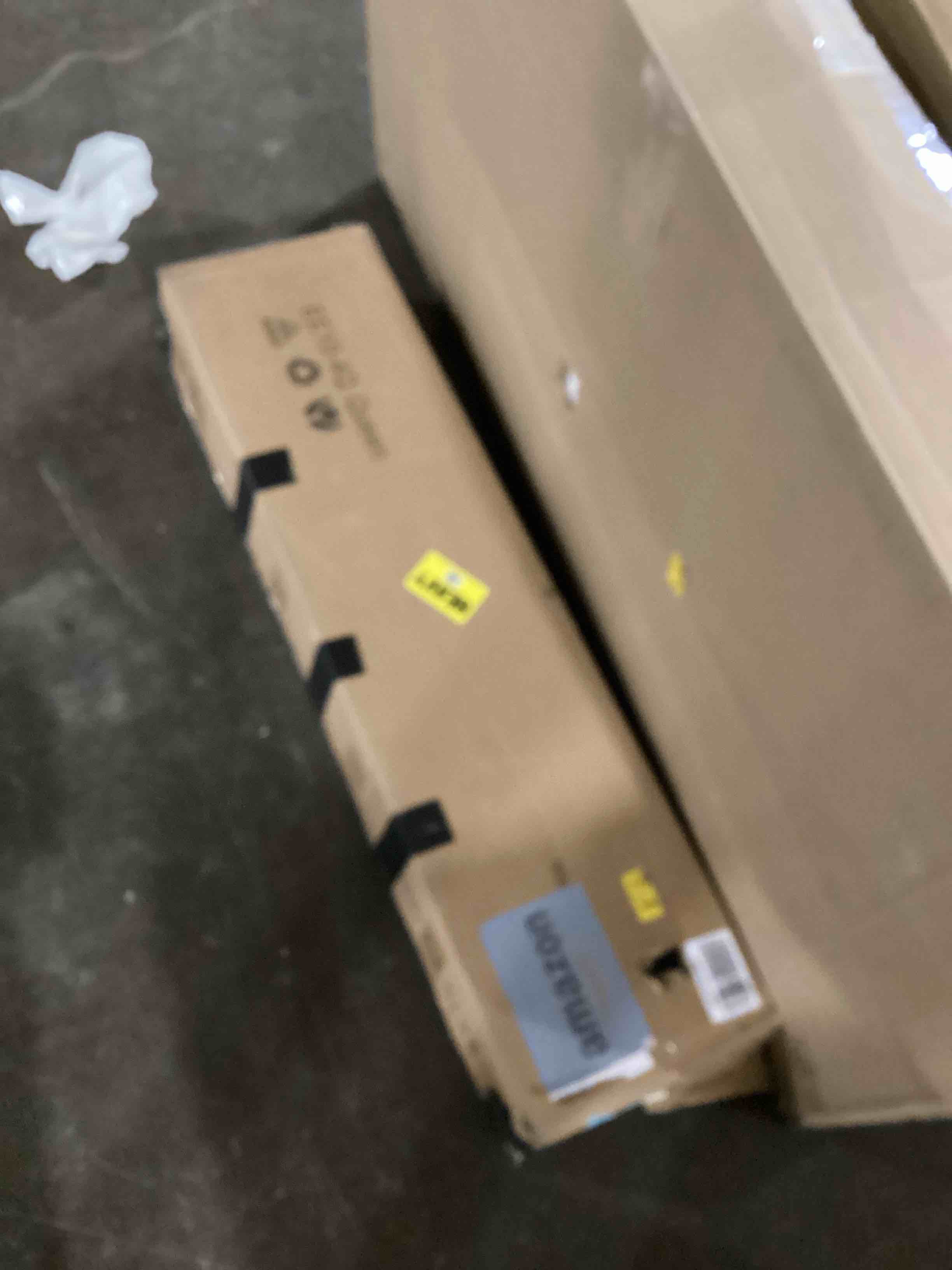 https://s3.amazonaws.com/lotting-images-prod/bidfta/GRN6116422_1713545622927.jpeg