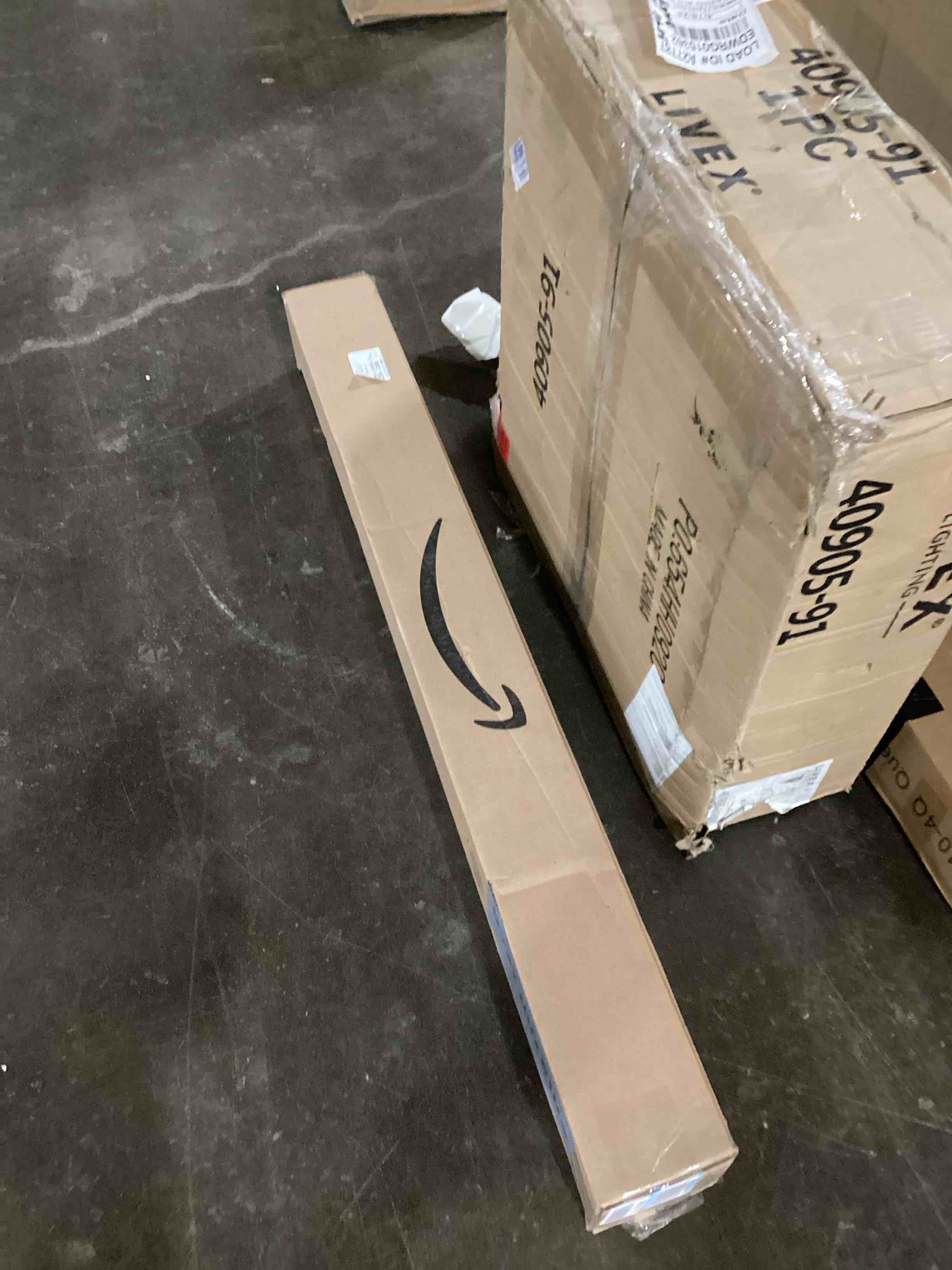 https://s3.amazonaws.com/lotting-images-prod/bidfta/GRN6116424_1713545535616.jpeg