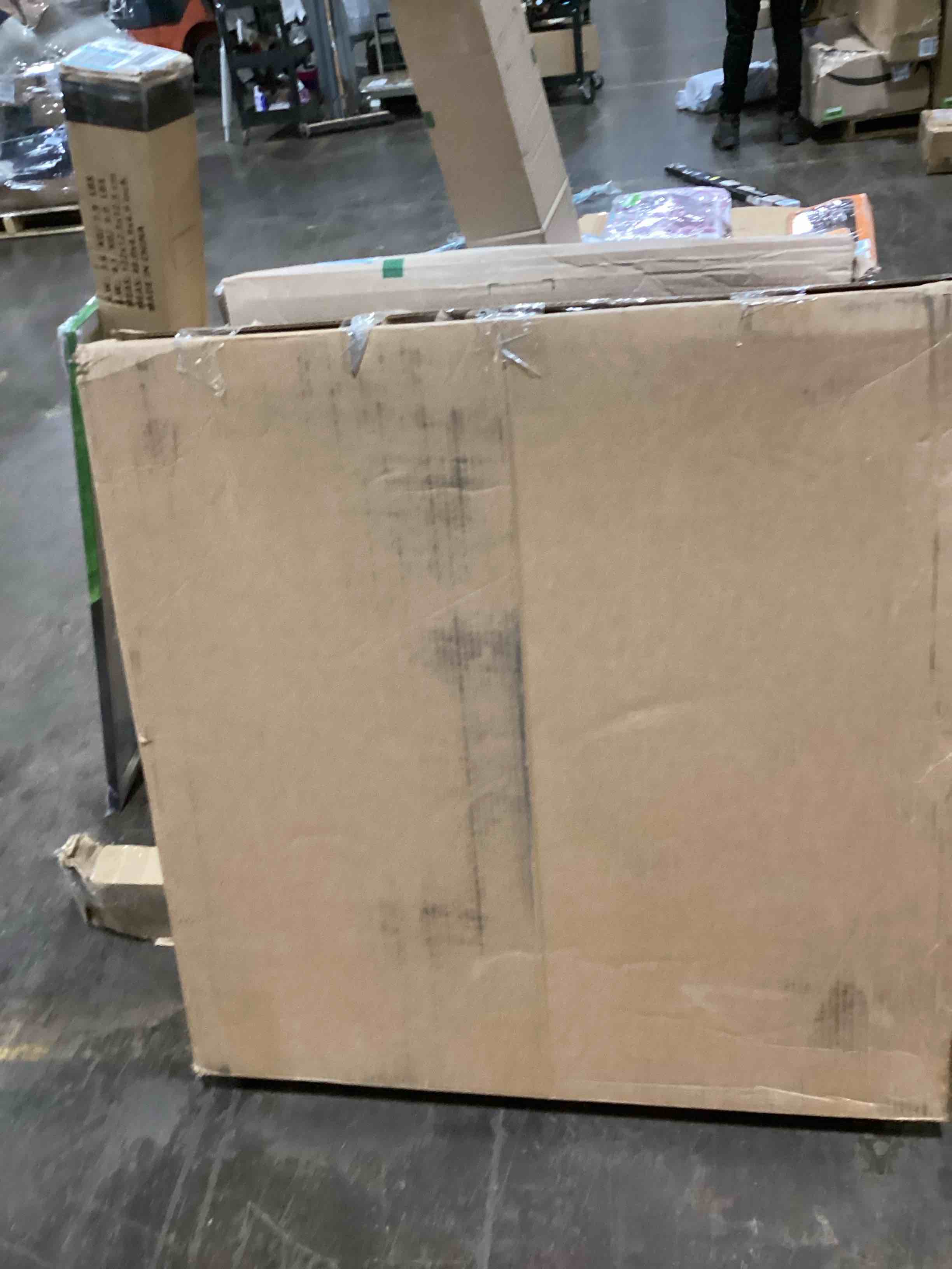 https://s3.amazonaws.com/lotting-images-prod/bidfta/GRN6117664_1713282544333.jpeg