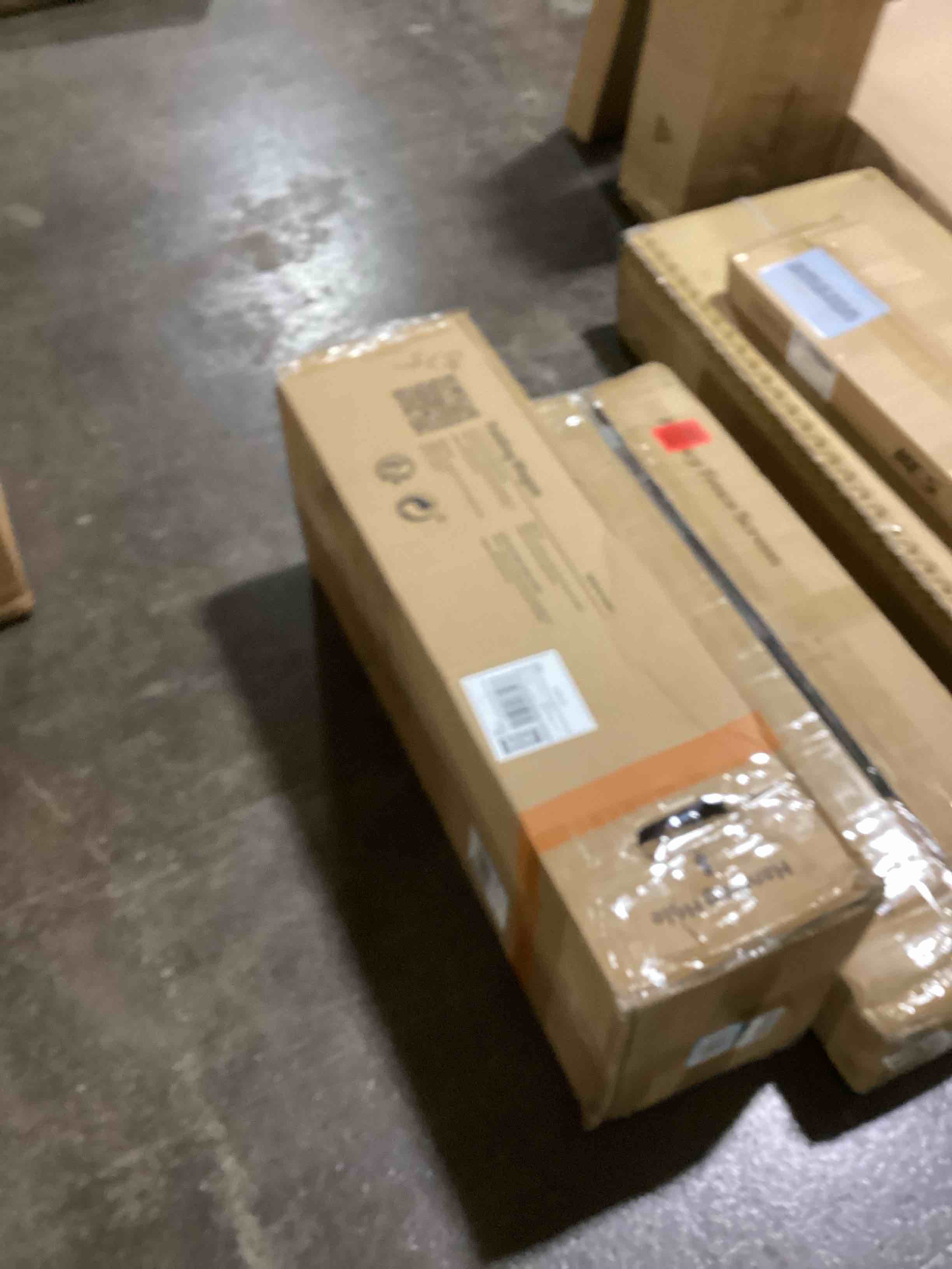 https://s3.amazonaws.com/lotting-images-prod/bidfta/GRN6118917_1713987461497.jpeg