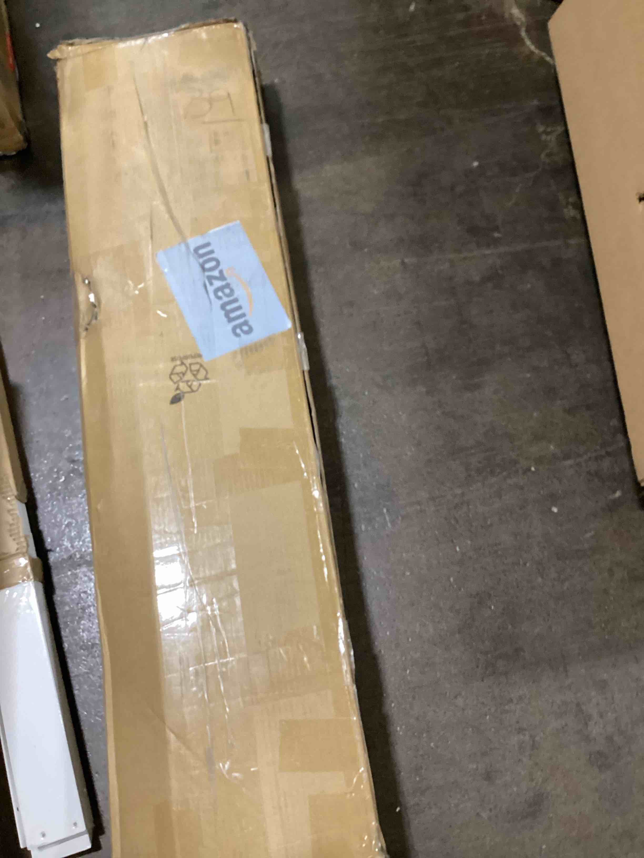 https://s3.amazonaws.com/lotting-images-prod/bidfta/GRN6119235_1715021168590.jpeg