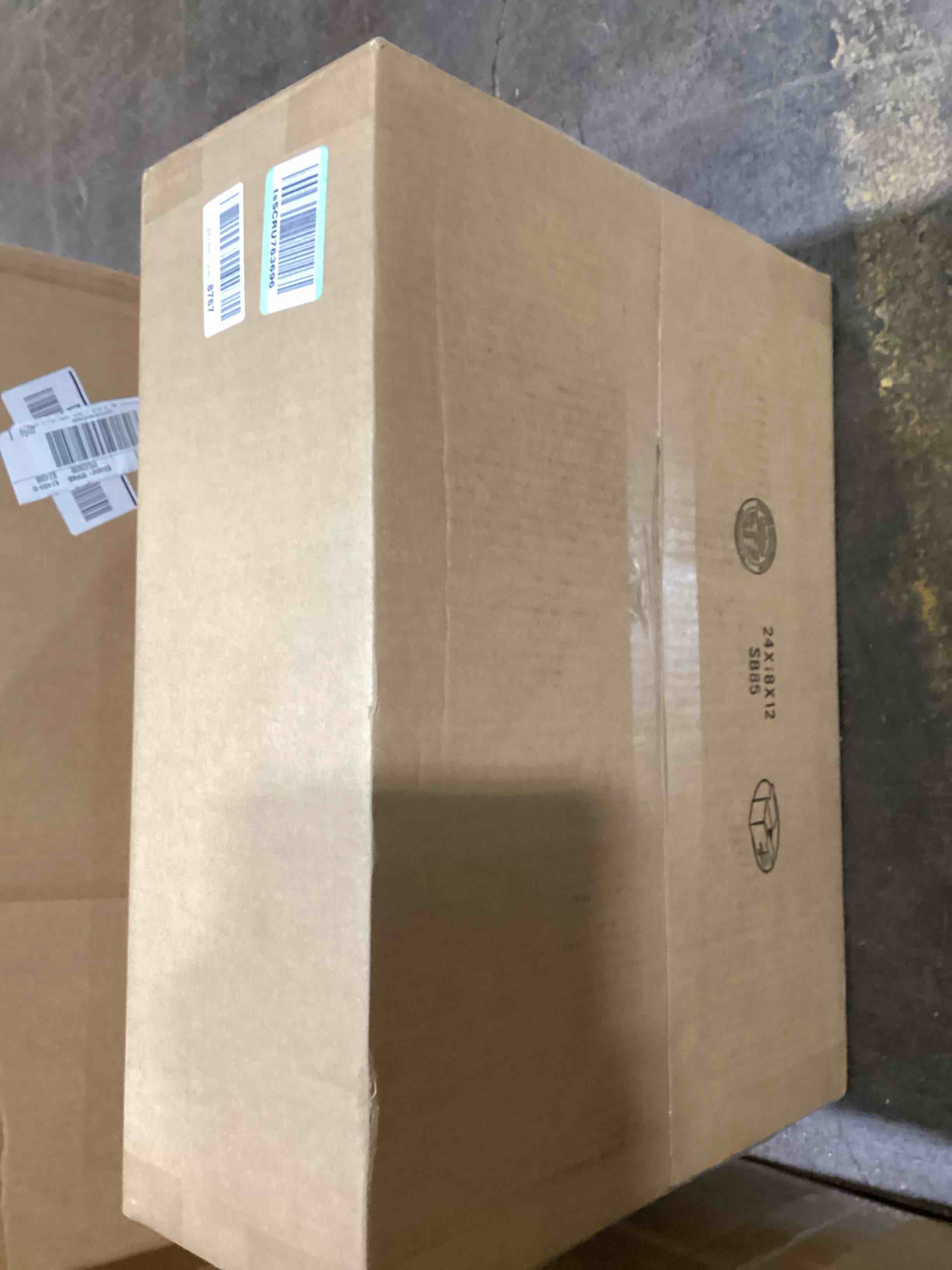 https://s3.amazonaws.com/lotting-images-prod/bidfta/GRN6119700_1715780477286.jpeg