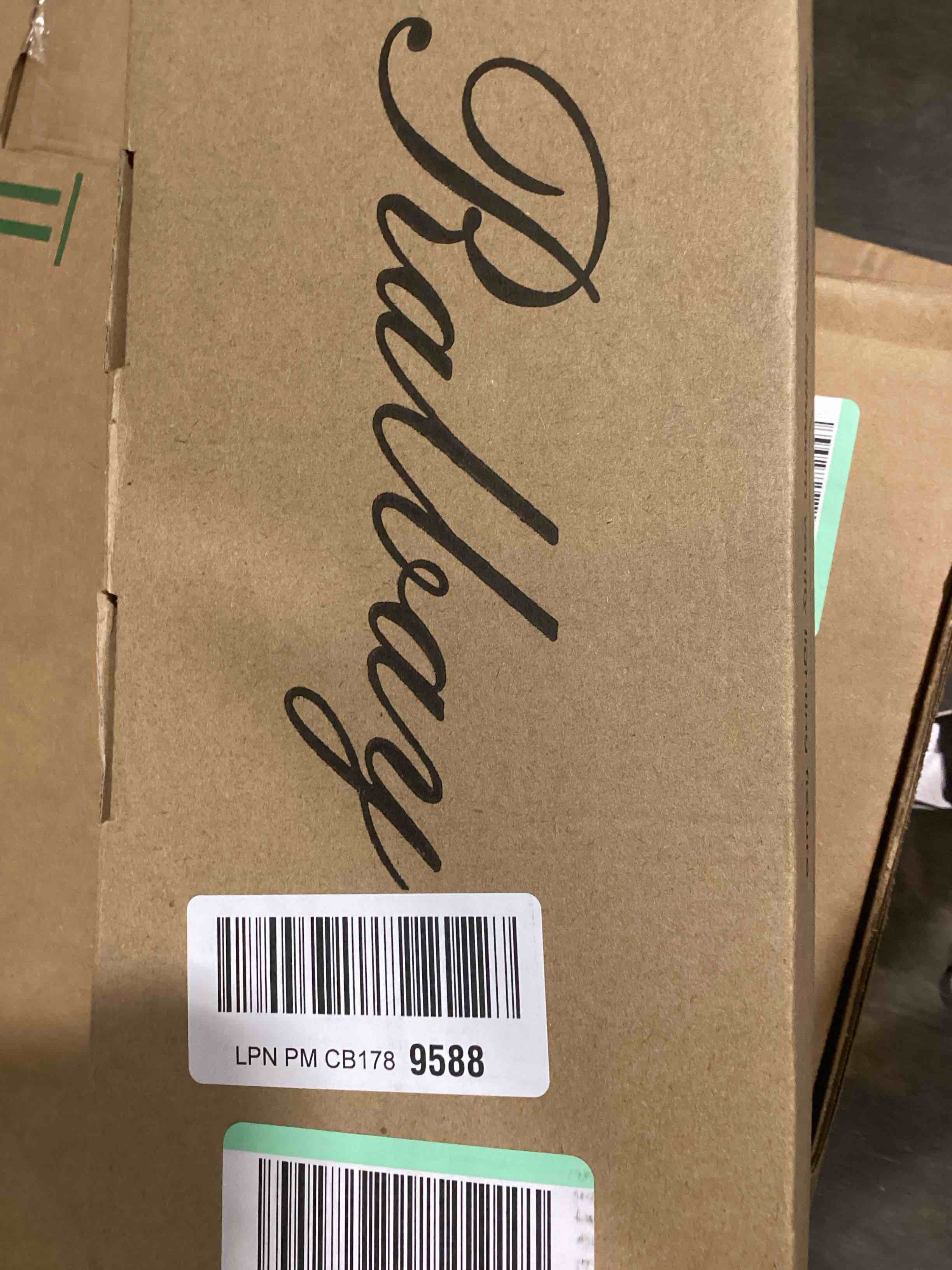 https://s3.amazonaws.com/lotting-images-prod/bidfta/GRN6120403_1716493878661.jpeg