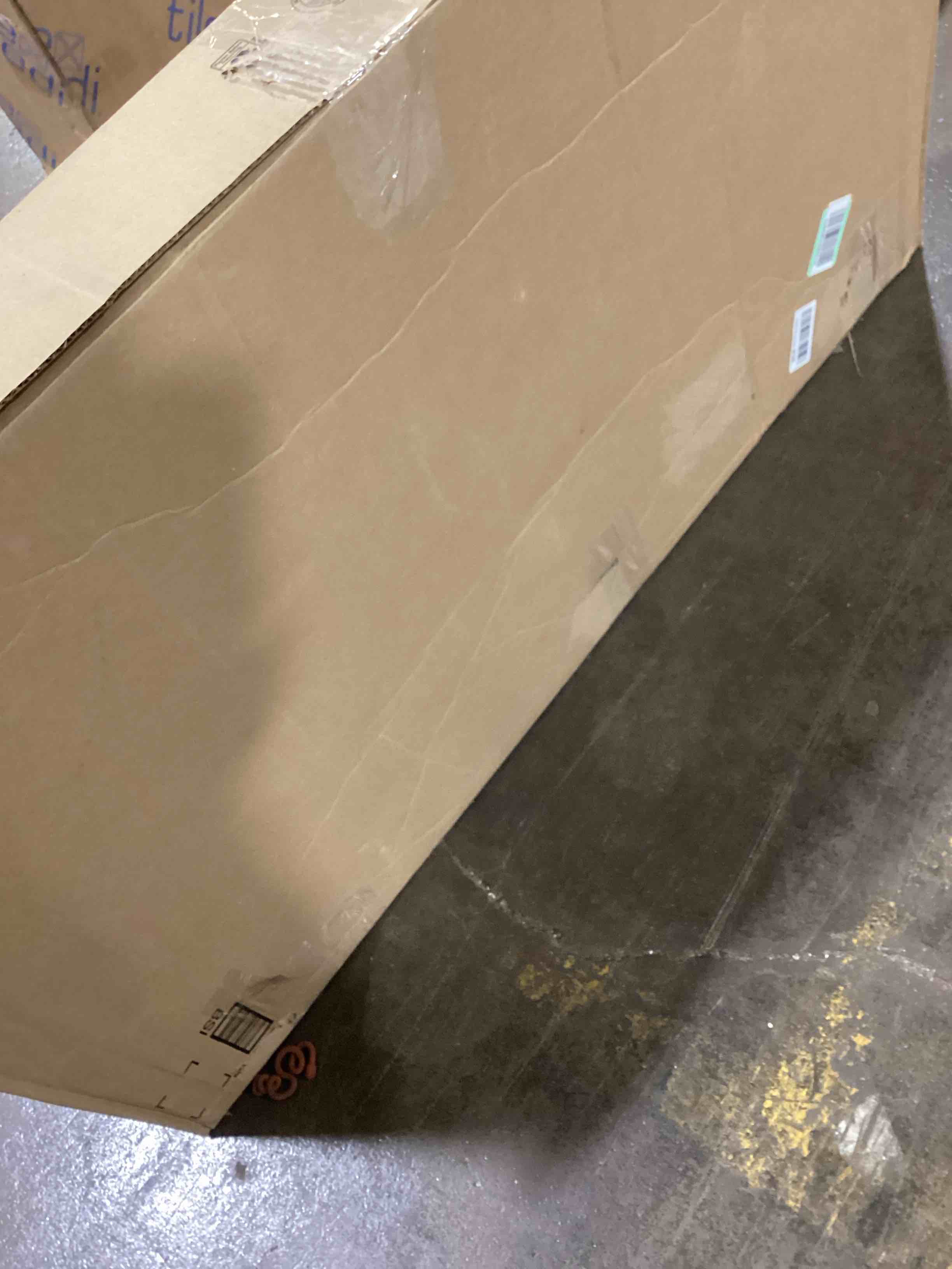 https://s3.amazonaws.com/lotting-images-prod/bidfta/GRN6120409_1716493169445.jpeg