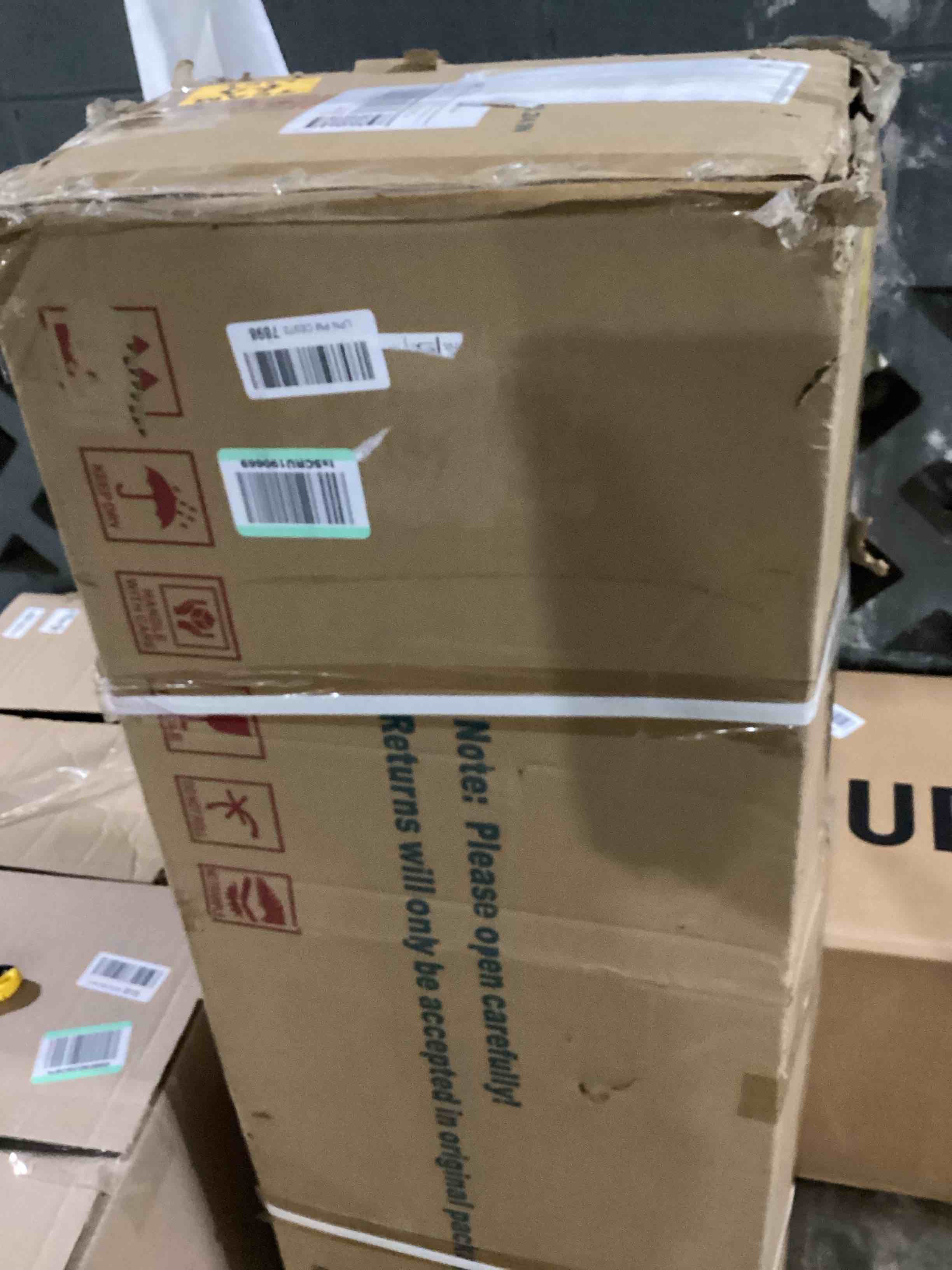 https://s3.amazonaws.com/lotting-images-prod/bidfta/GRN6120682_1716557364335.jpeg