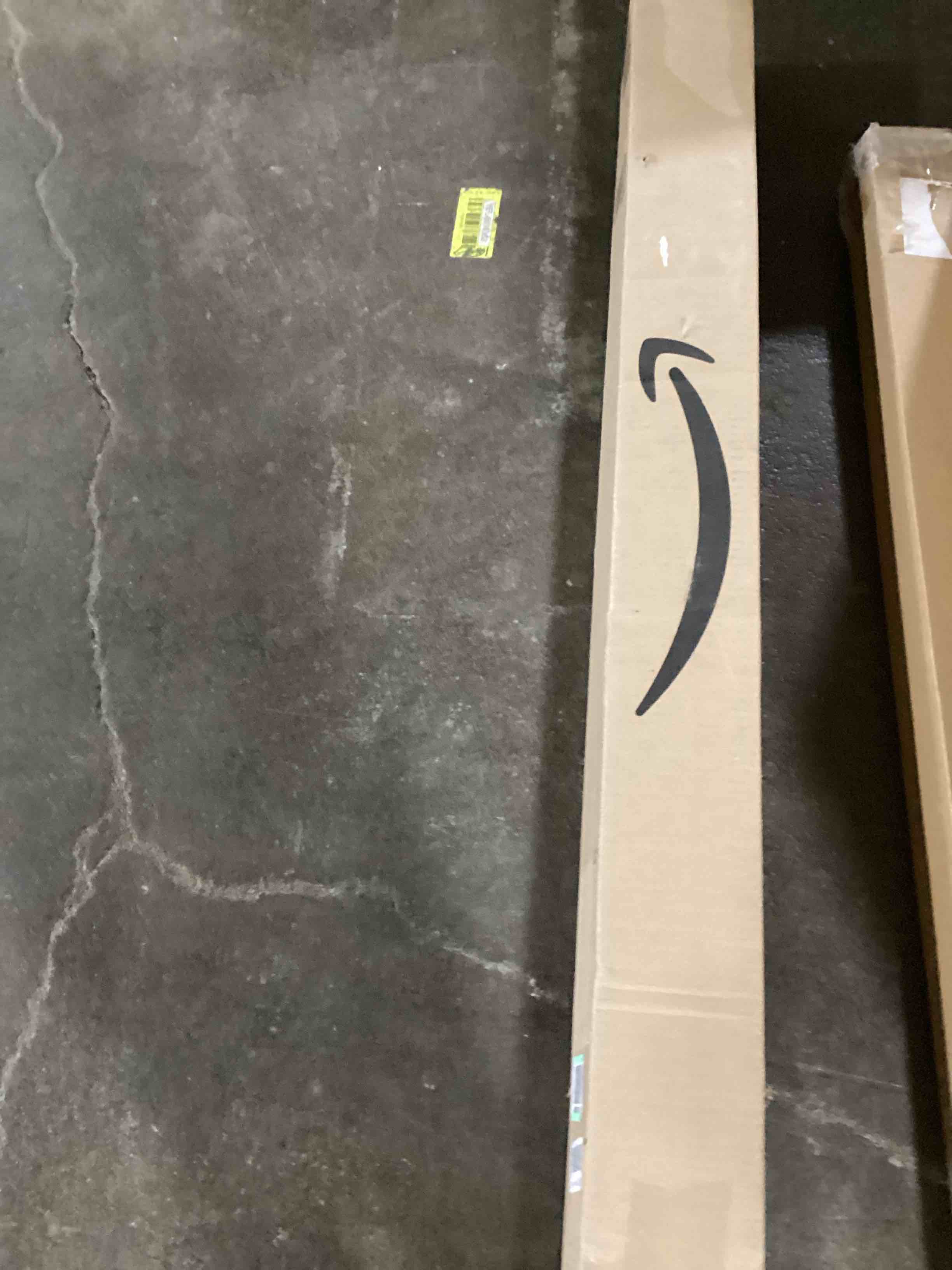 https://s3.amazonaws.com/lotting-images-prod/bidfta/GRN6120692_1716555305458.jpeg
