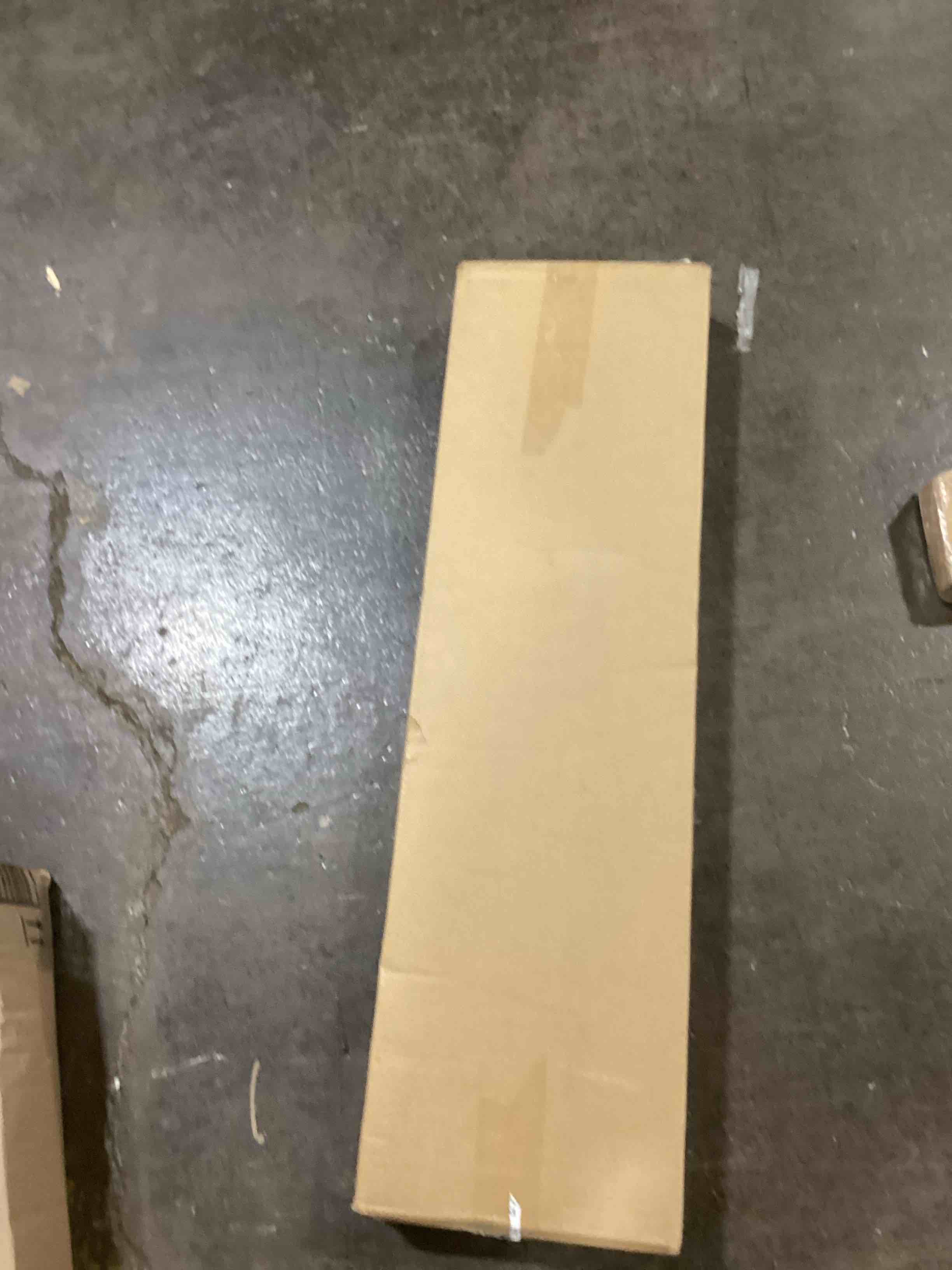 https://s3.amazonaws.com/lotting-images-prod/bidfta/GRN6121267_1716997425359.jpeg