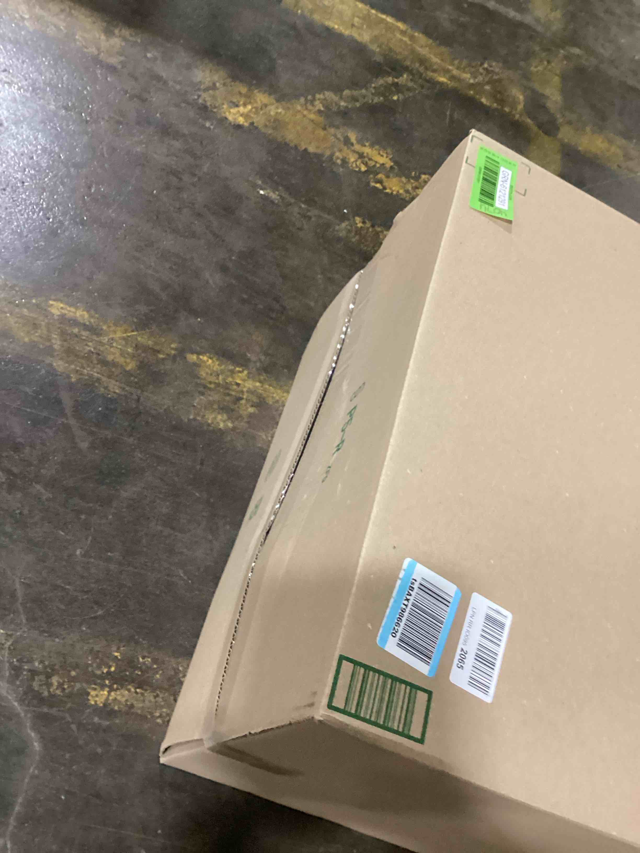 https://s3.amazonaws.com/lotting-images-prod/bidfta/GRN6121291_1717001411049.jpeg